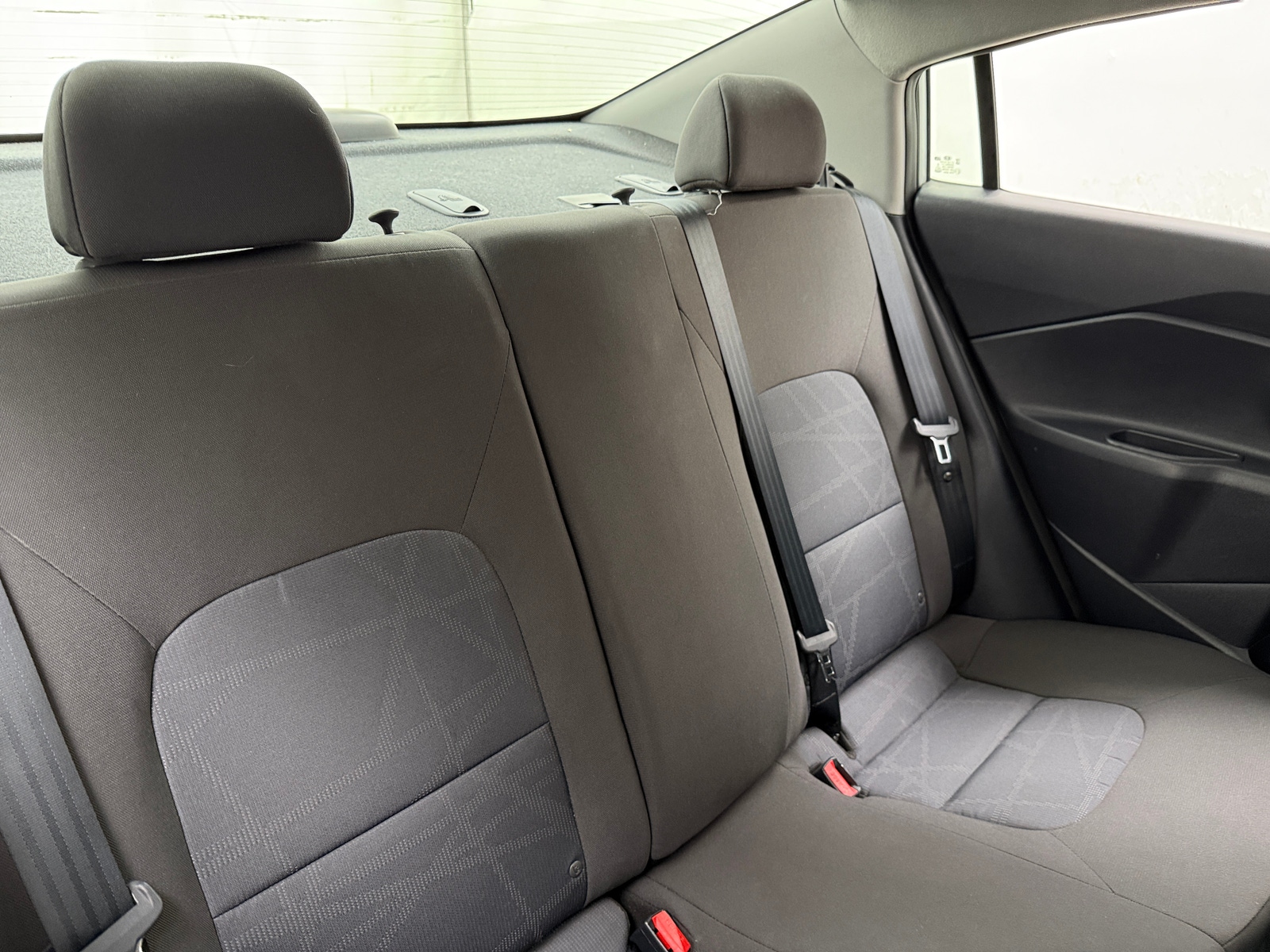 Thumbnail: 2017 Kia Rio - 6