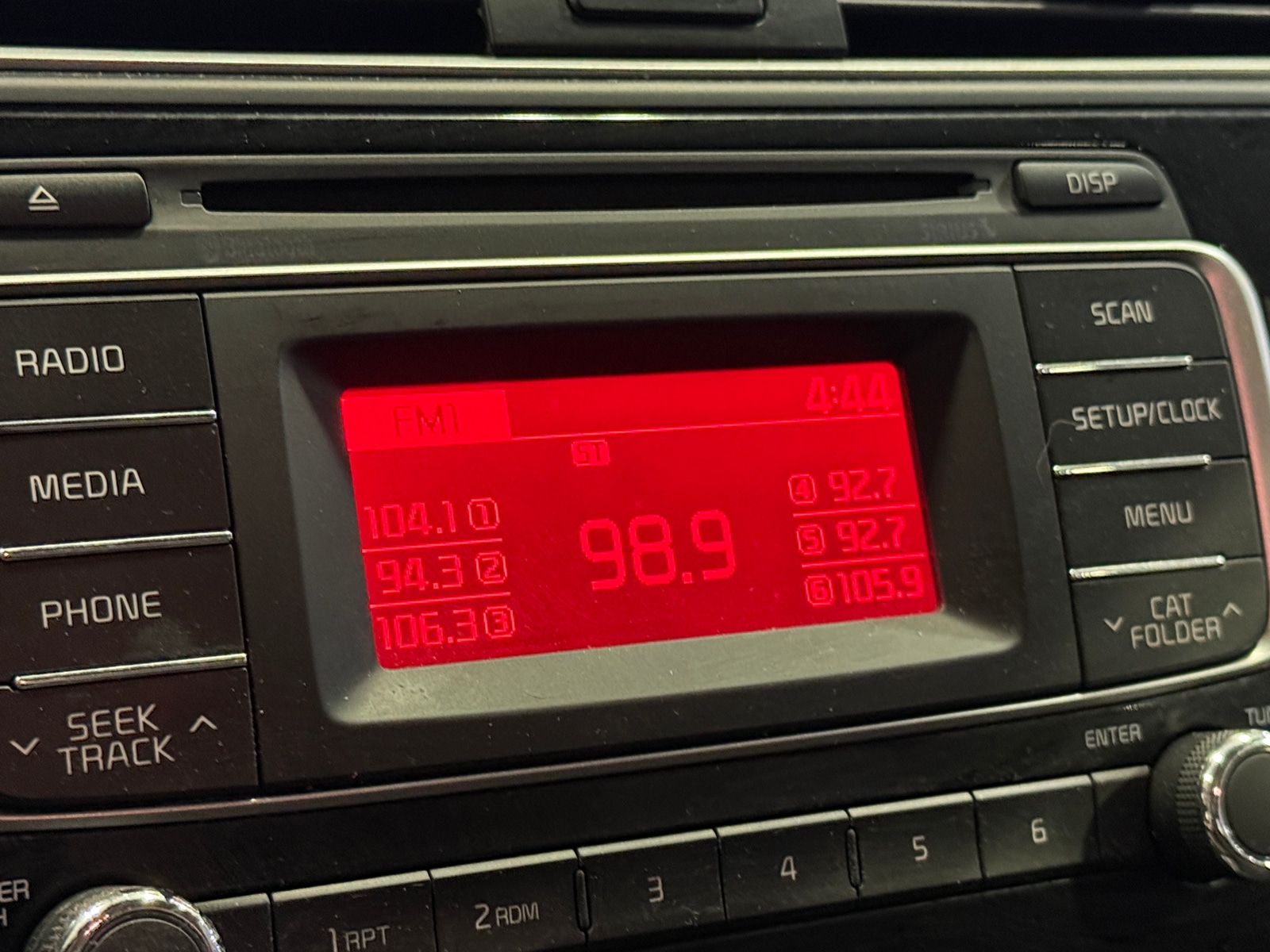 Thumbnail: 2017 Kia Rio - 4