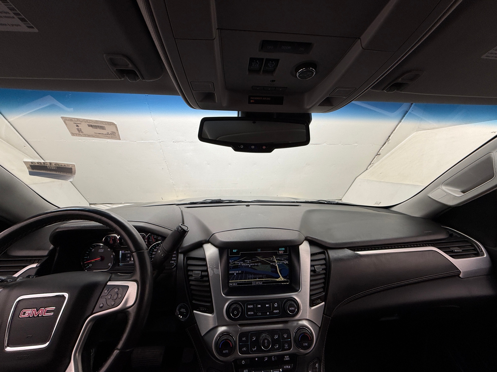 Thumbnail: 2018 GMC Yukon XL - 2