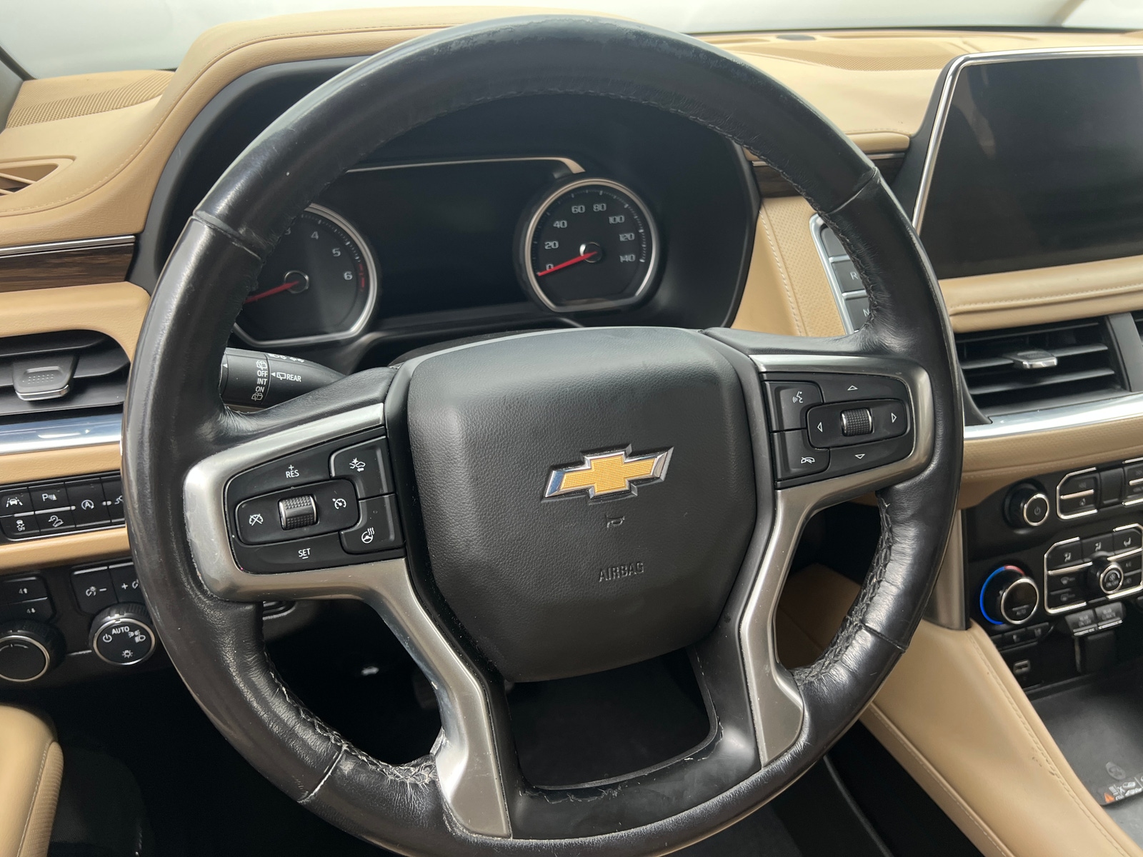 Thumbnail: 2021 Chevrolet Suburban - 4