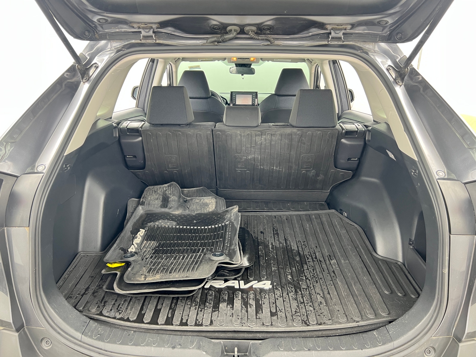 Thumbnail: 2019 Toyota RAV4 - 7