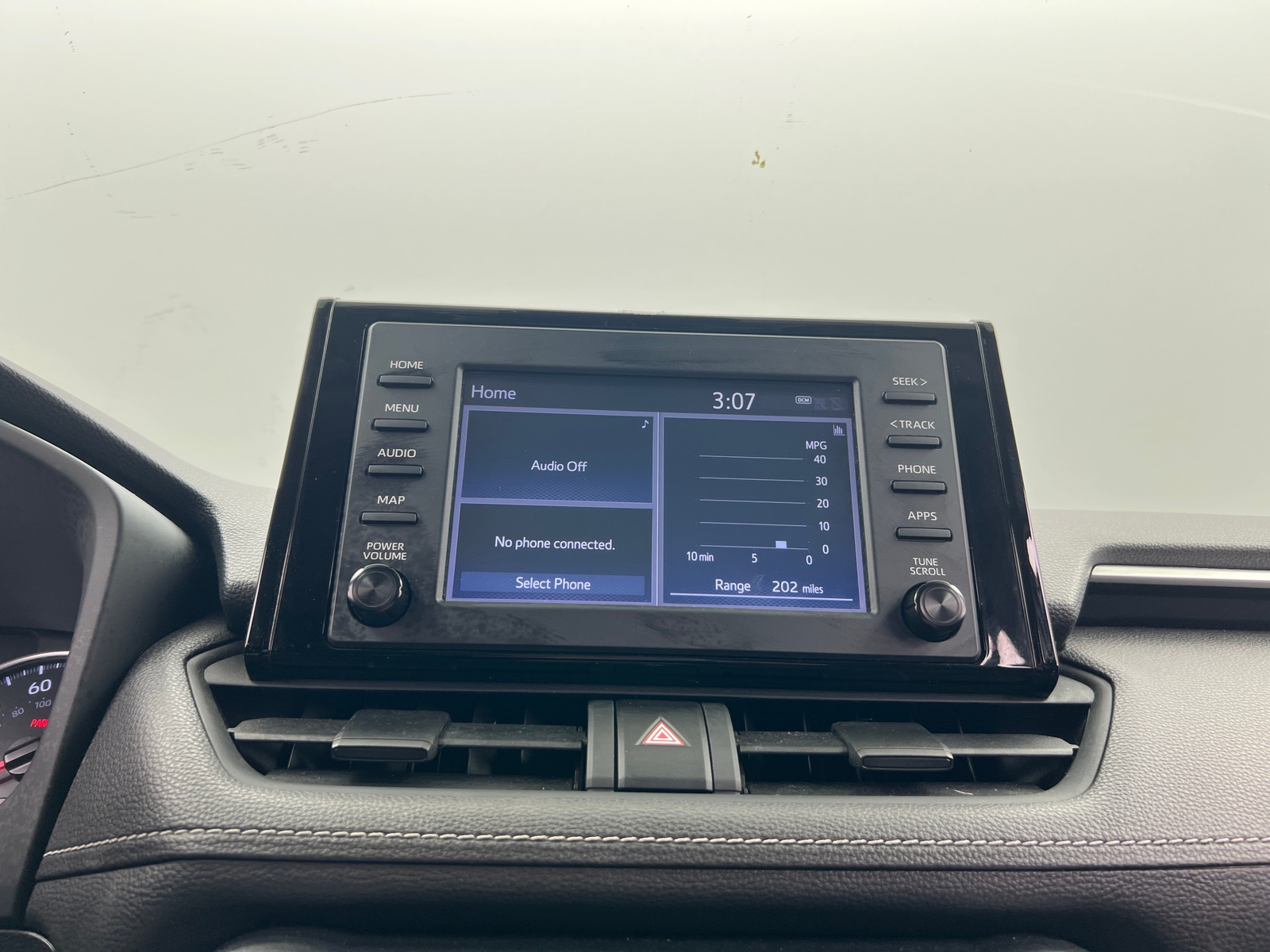 Thumbnail: 2019 Toyota RAV4 - 4