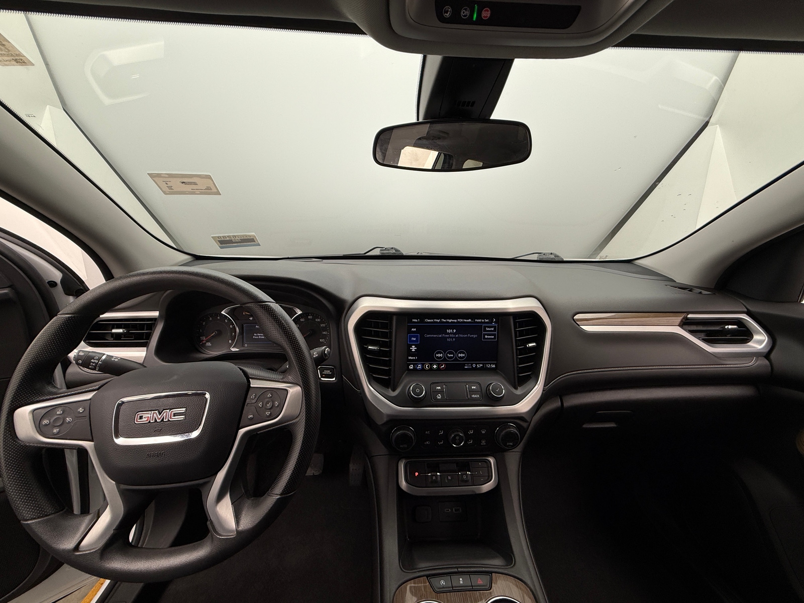 Thumbnail: 2023 GMC Acadia - 3