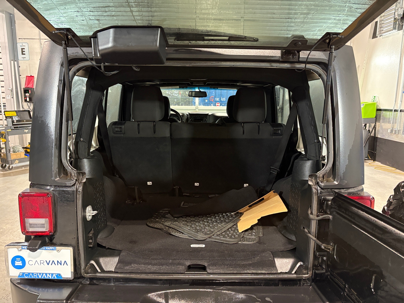 Thumbnail: 2018 Jeep Wrangler - 7