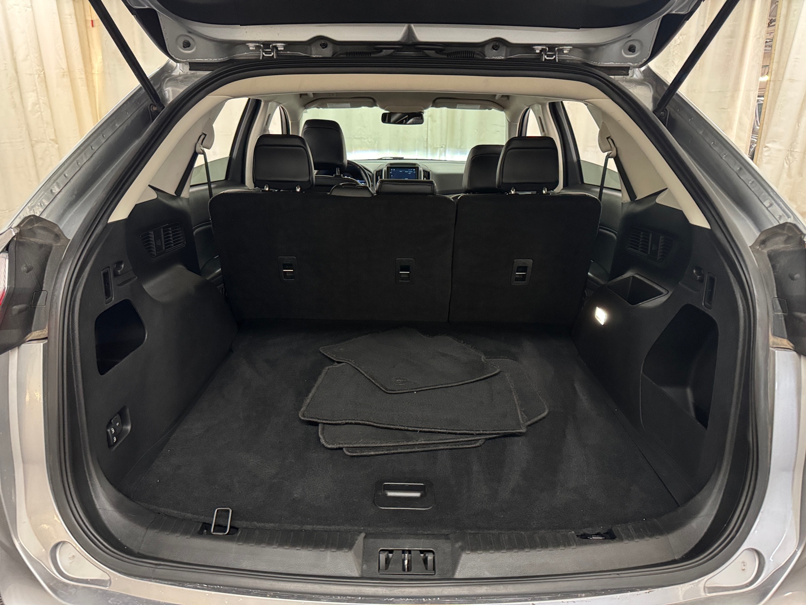 Thumbnail: 2024 Ford Edge - 6