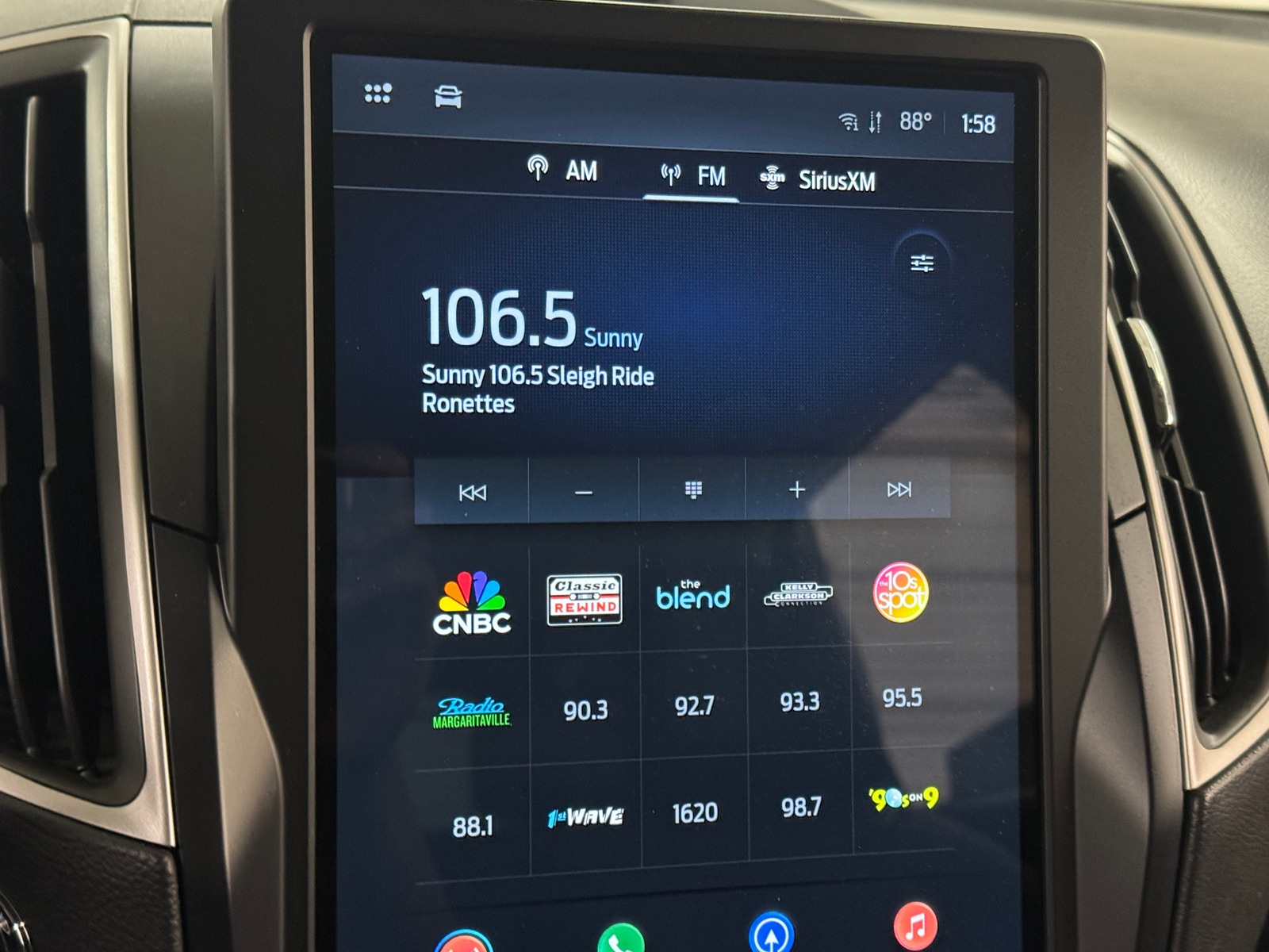 Thumbnail: 2024 Ford Edge - 3