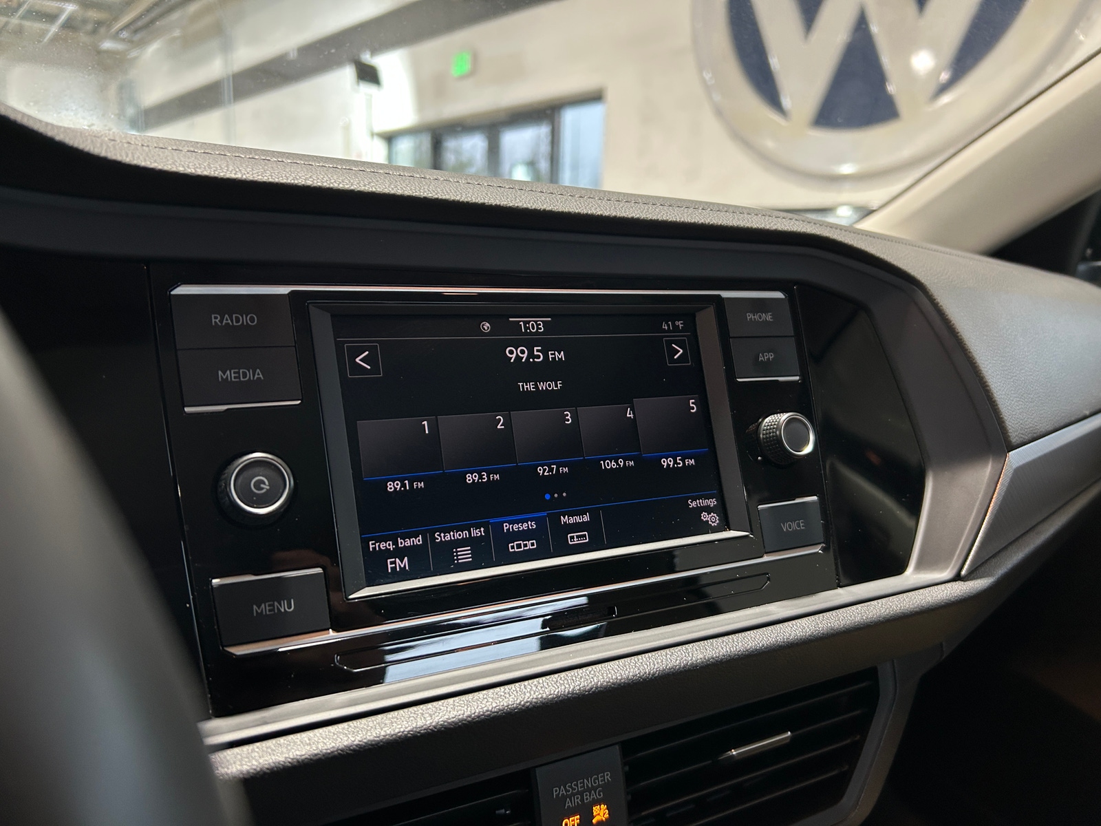 Thumbnail: 2021 Volkswagen Jetta - 3