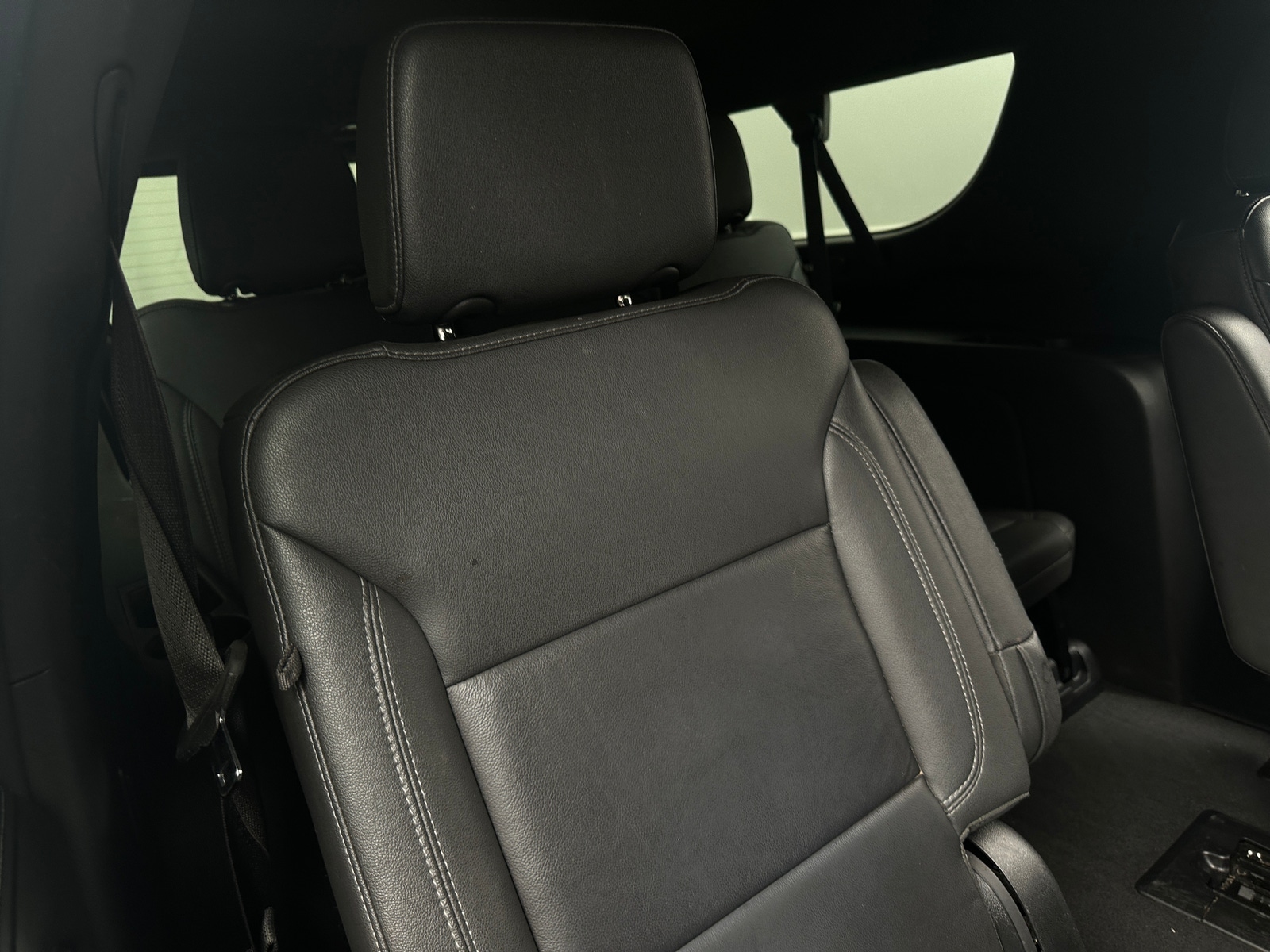 Thumbnail: 2023 Chevrolet Suburban - 5