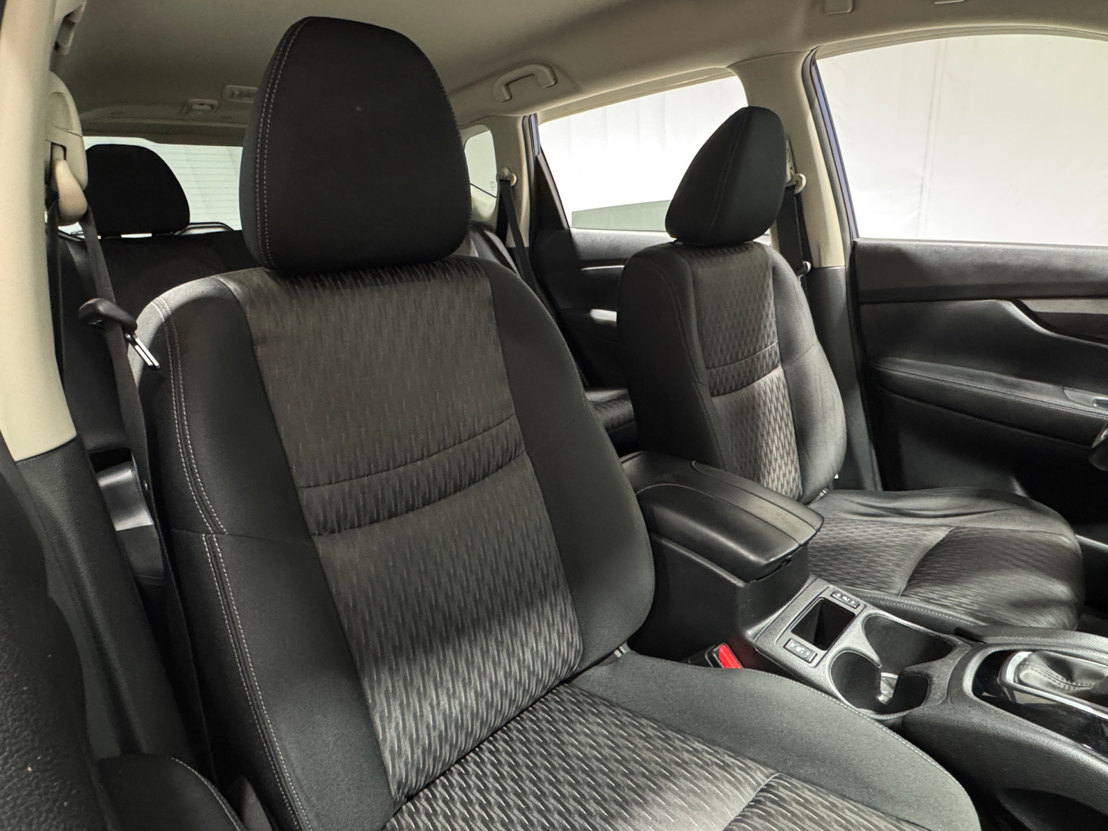 Thumbnail: 2019 Nissan Rogue - 2