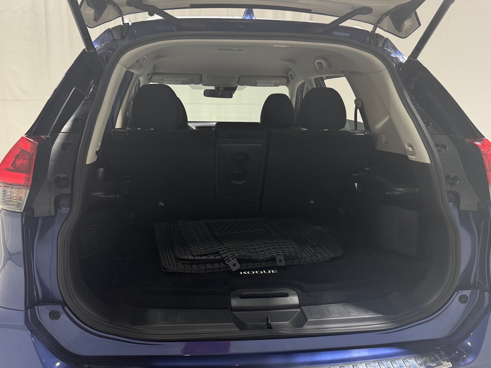 Thumbnail: 2019 Nissan Rogue - 7