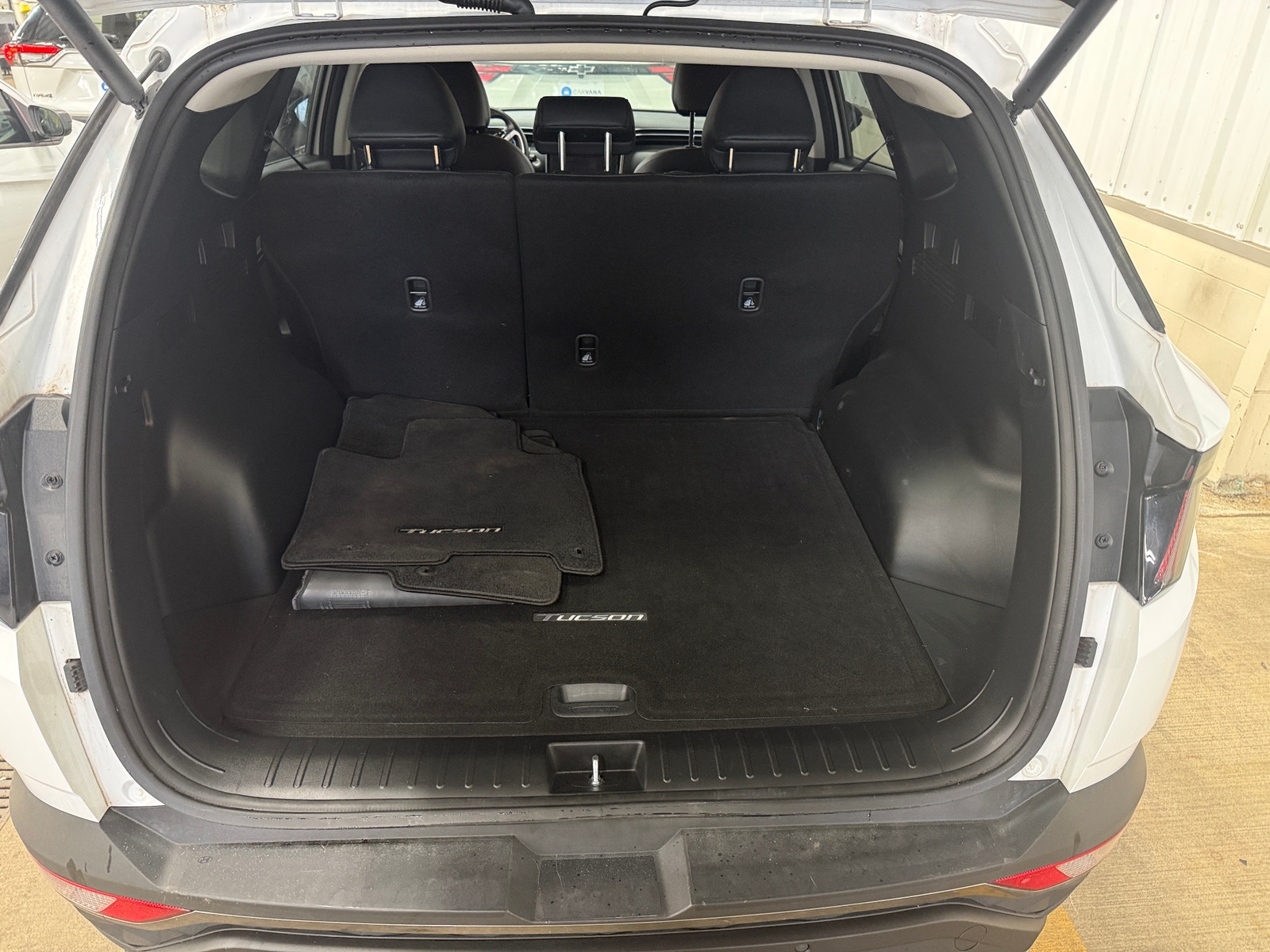 Thumbnail: 2023 Hyundai Tucson - 6