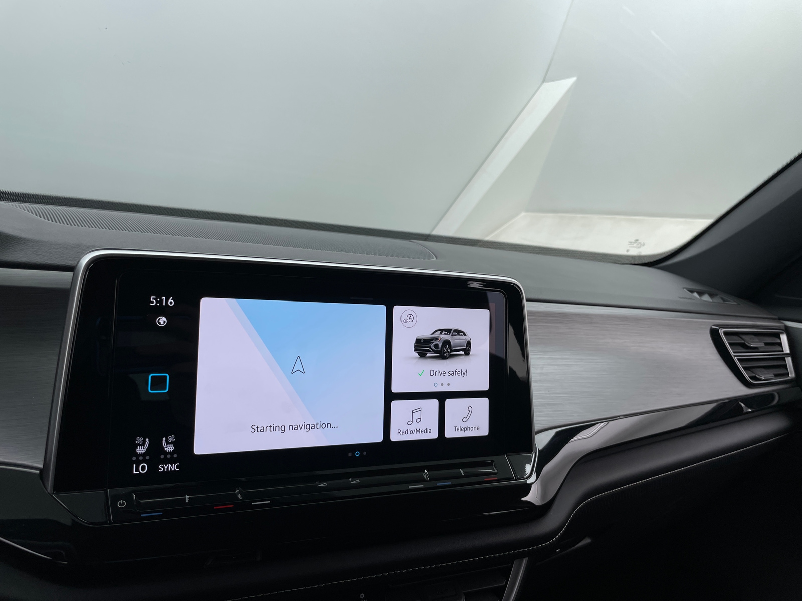 Thumbnail: 2025 Volkswagen Atlas - 3