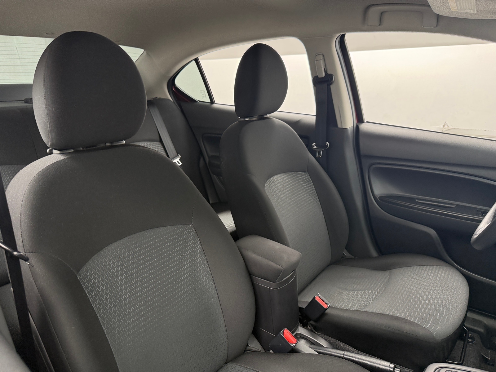 Thumbnail: 2023 Mitsubishi Mirage G4 - 2