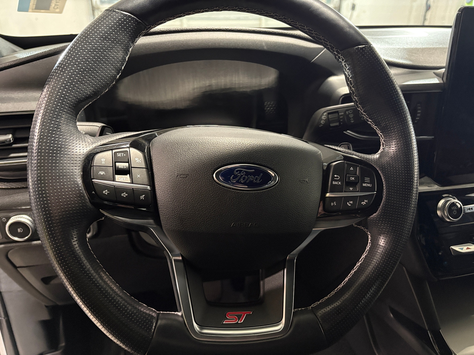 Thumbnail: 2021 Ford Explorer - 4