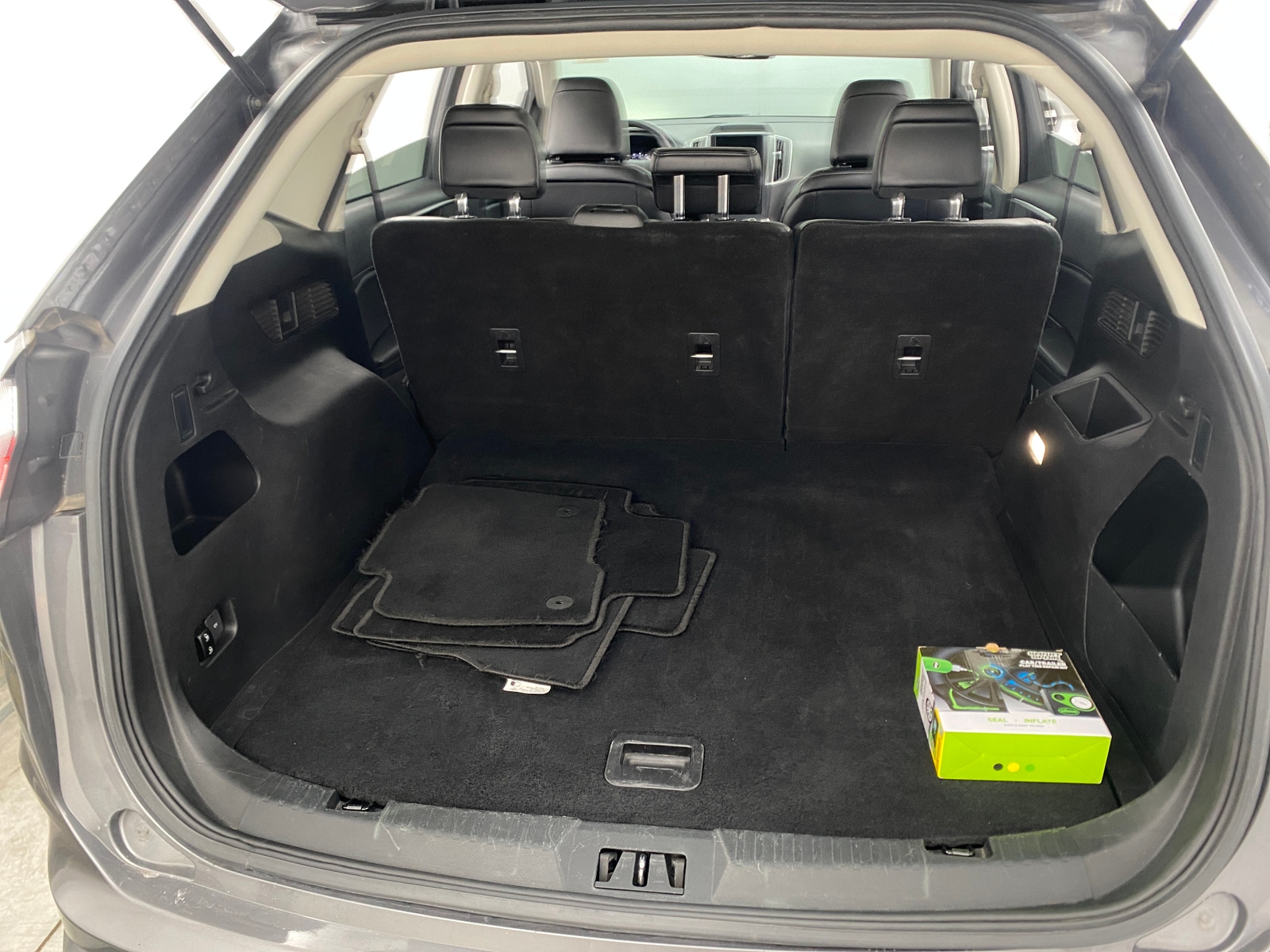 Thumbnail: 2023 Ford Edge - 7