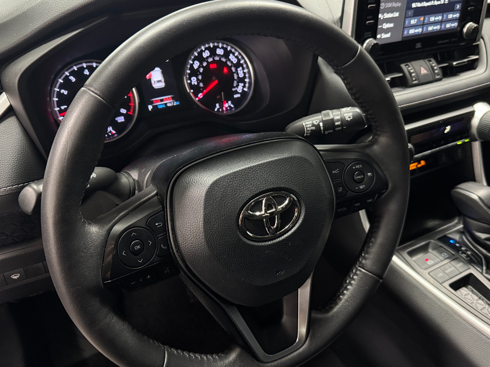 Thumbnail: 2021 Toyota RAV4 - 4