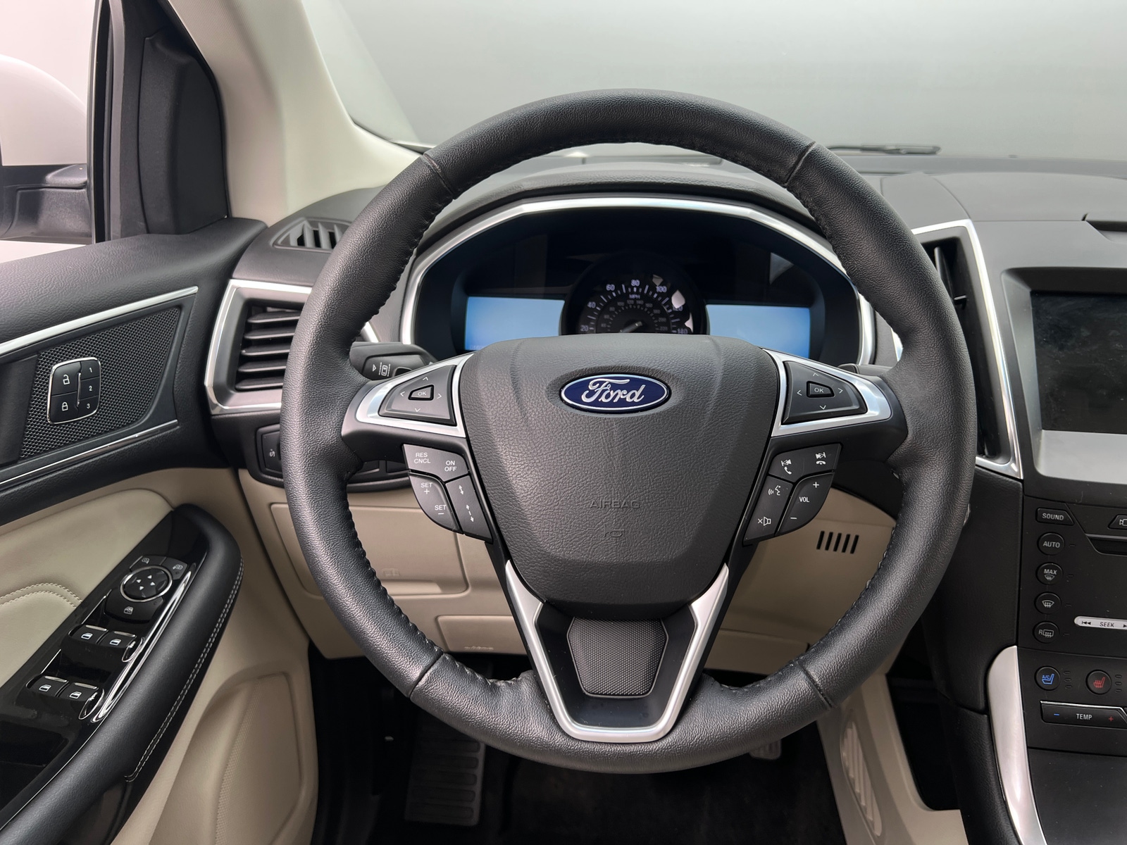 Thumbnail: 2018 Ford Edge - 4
