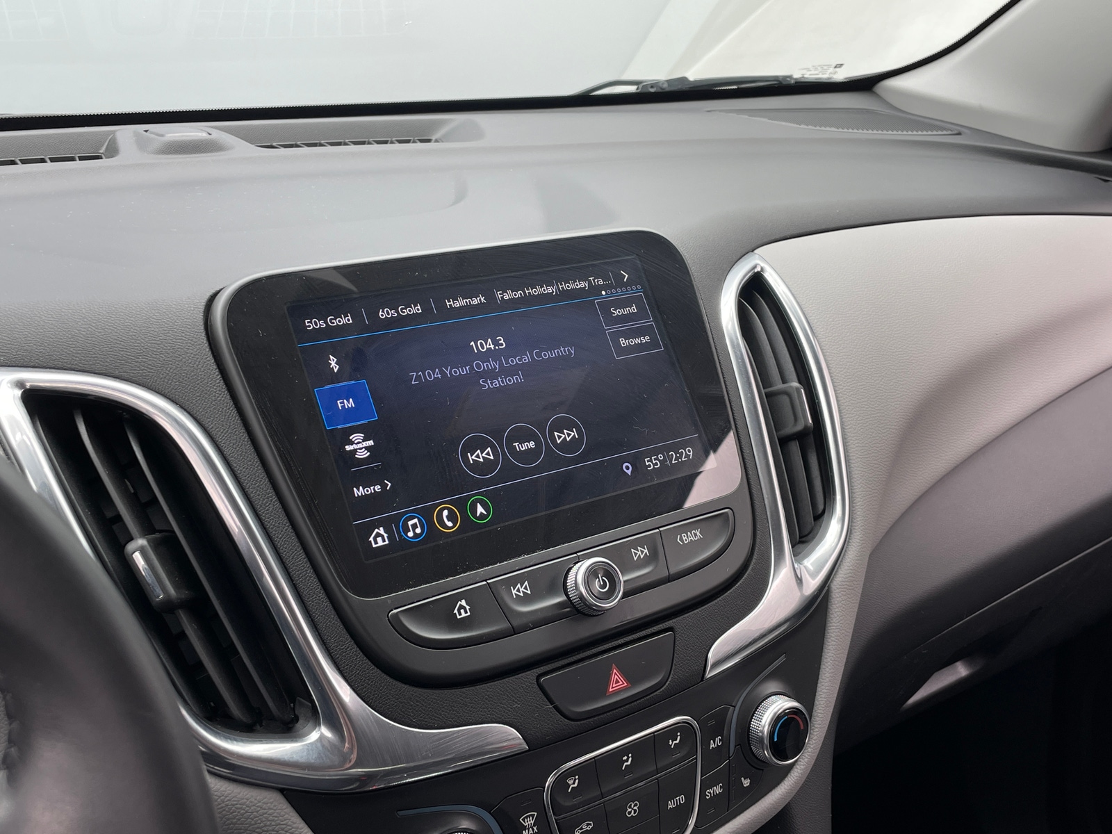 Thumbnail: 2021 Chevrolet Equinox - 4