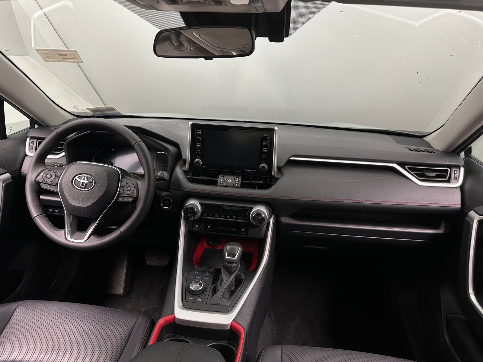 Thumbnail: 2021 Toyota RAV4 - 2