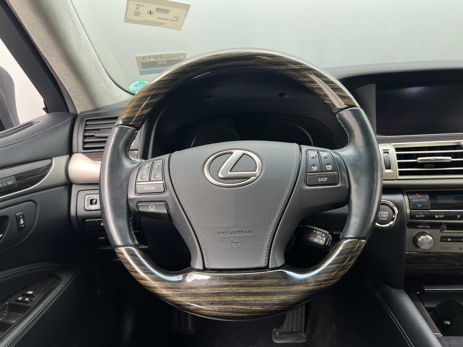 Thumbnail: 2013 Lexus LS - 4