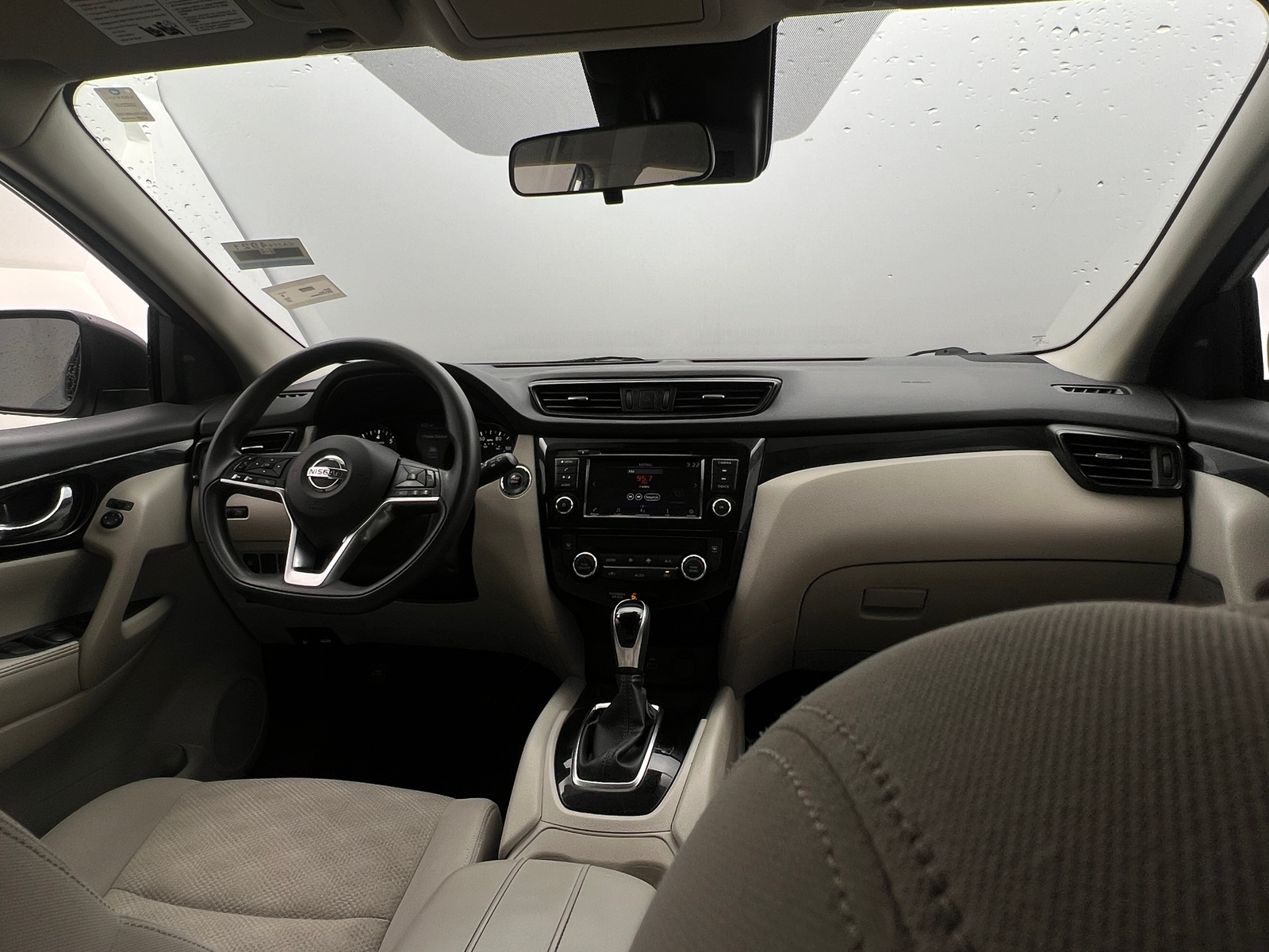 Thumbnail: 2020 Nissan Rogue Sport - 3