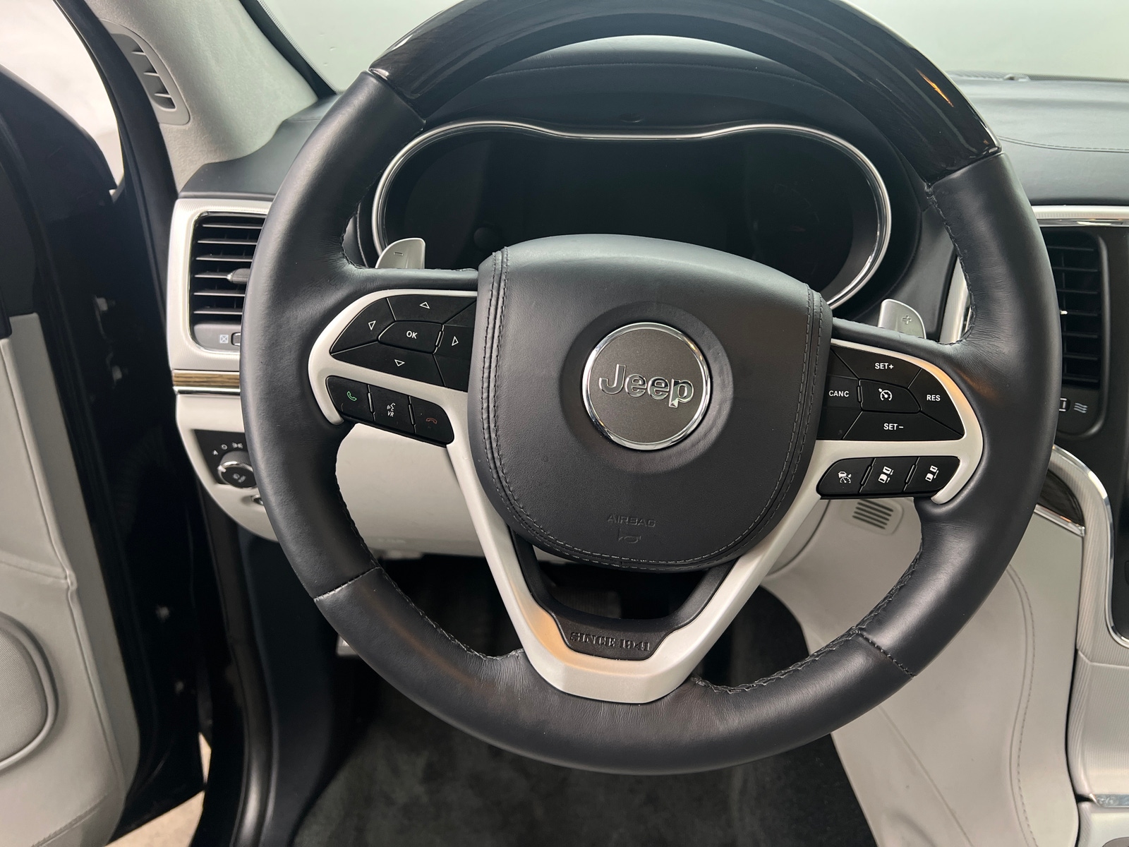 Thumbnail: 2018 Jeep Grand Cherokee - 4