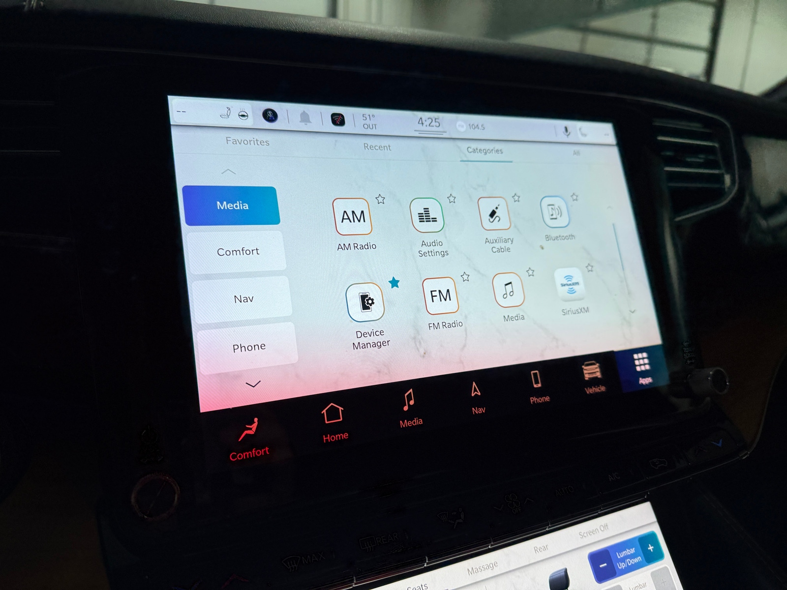 Thumbnail: 2022 Jeep Grand Wagoneer - 3