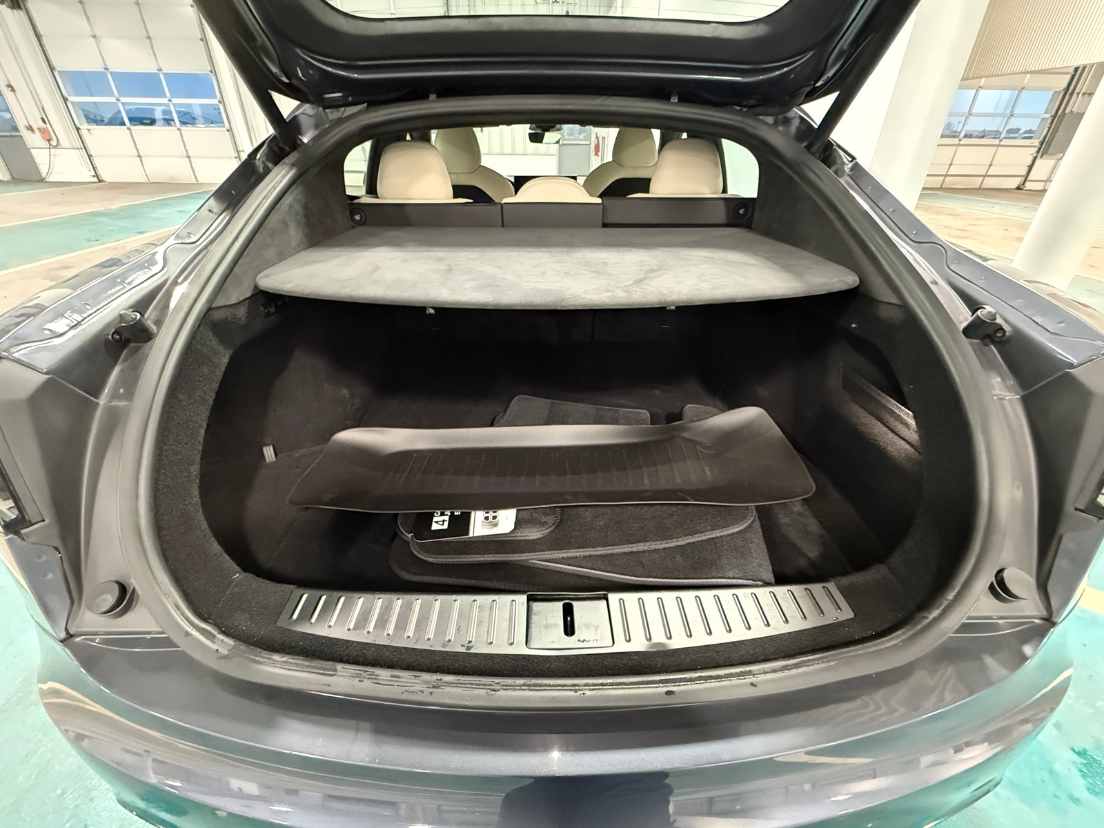 Thumbnail: 2022 Tesla Model S - 6