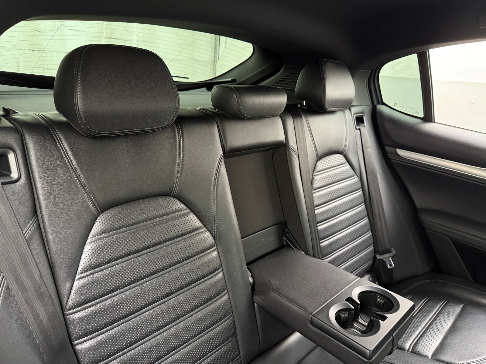 Thumbnail: 2018 Alfa Romeo Stelvio - 5