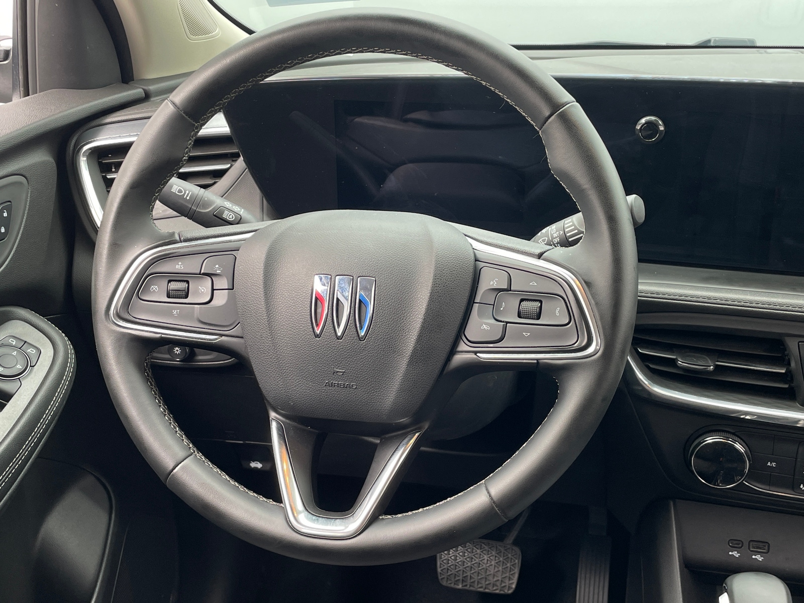 Thumbnail: 2025 Buick Encore GX - 5