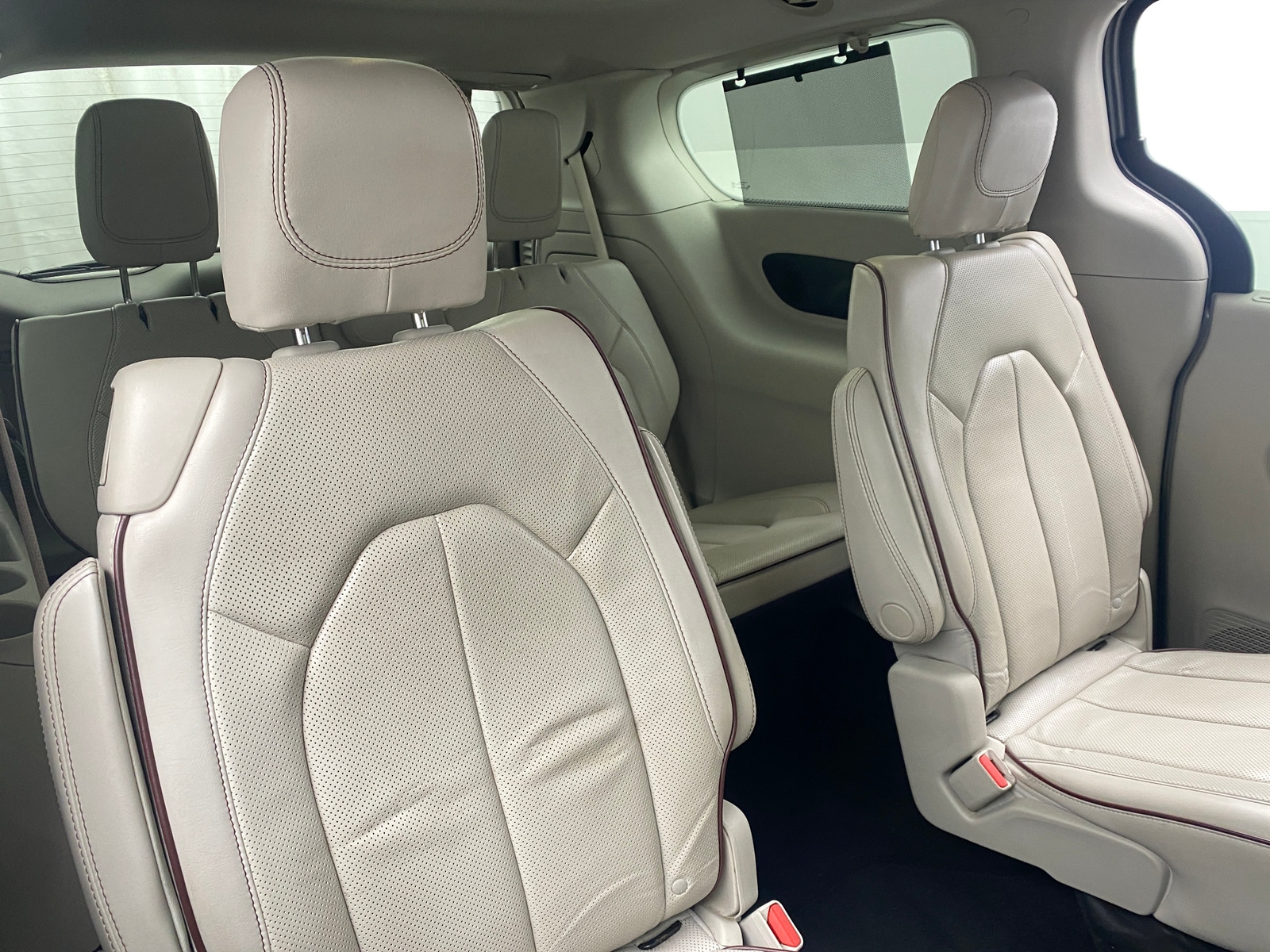 Thumbnail: 2019 Chrysler Pacifica - 5