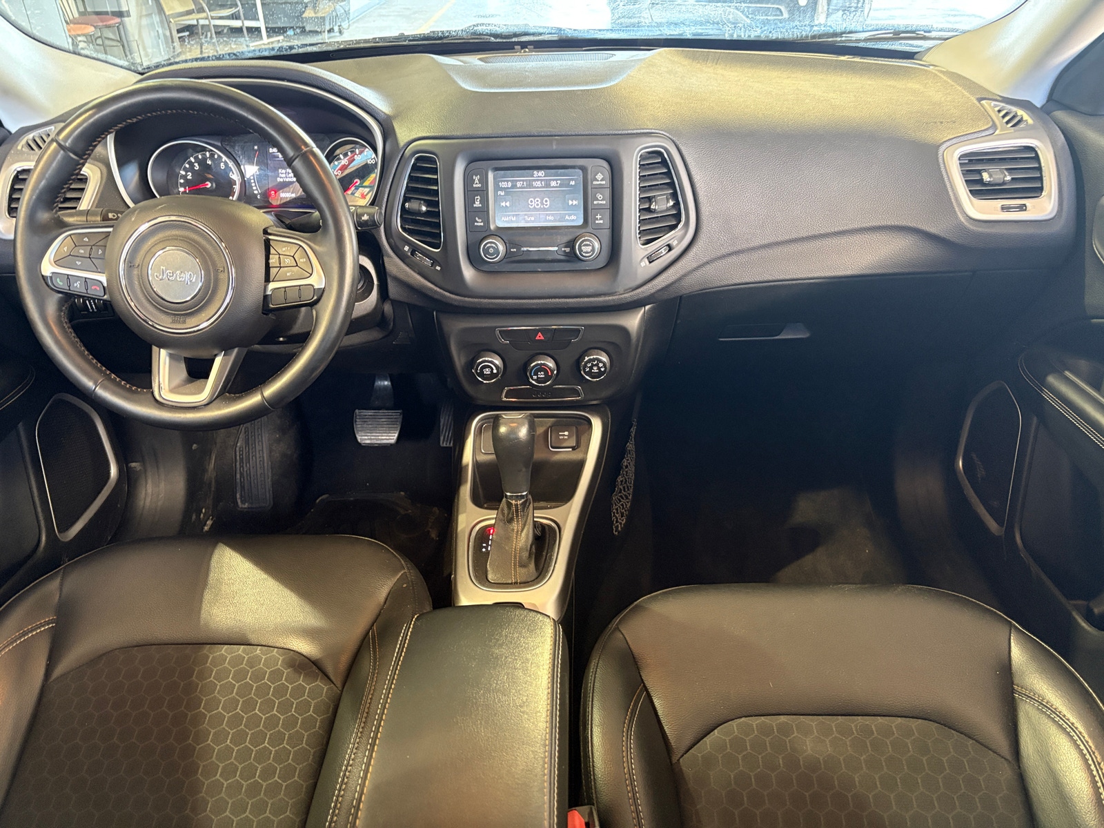 Thumbnail: 2018 Jeep Compass - 3