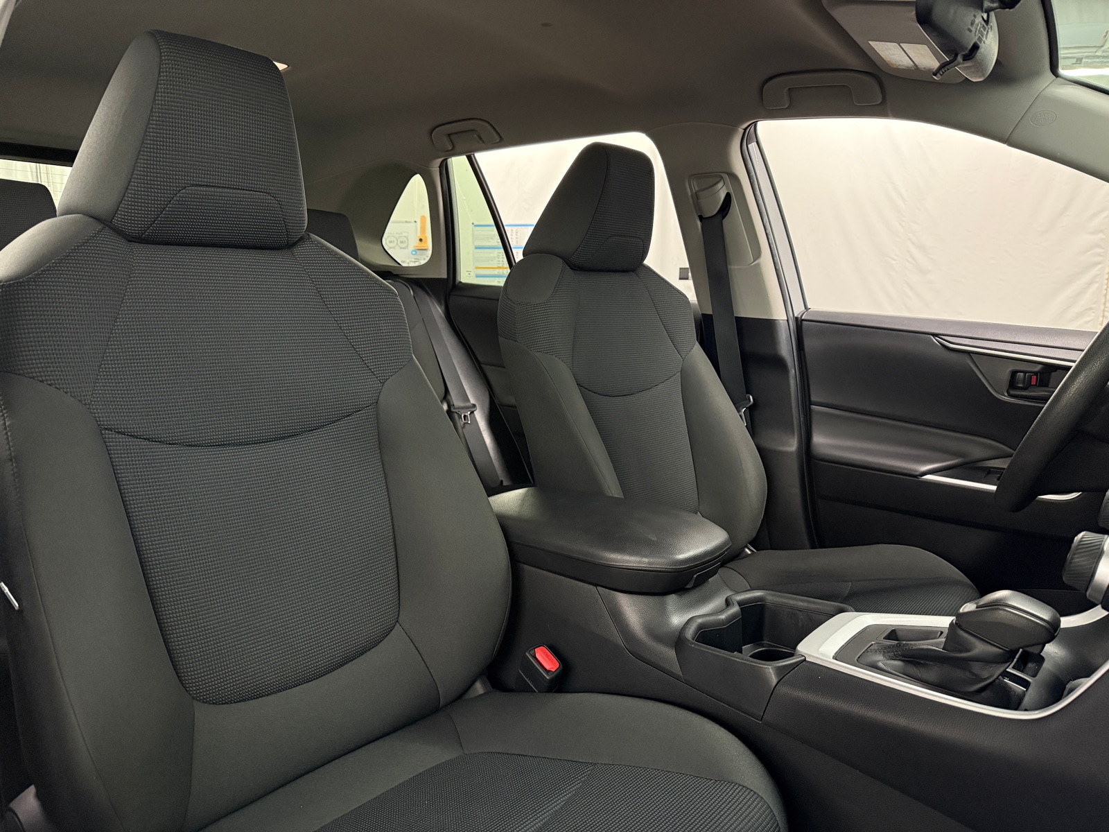 Thumbnail: 2022 Toyota RAV4 - 2