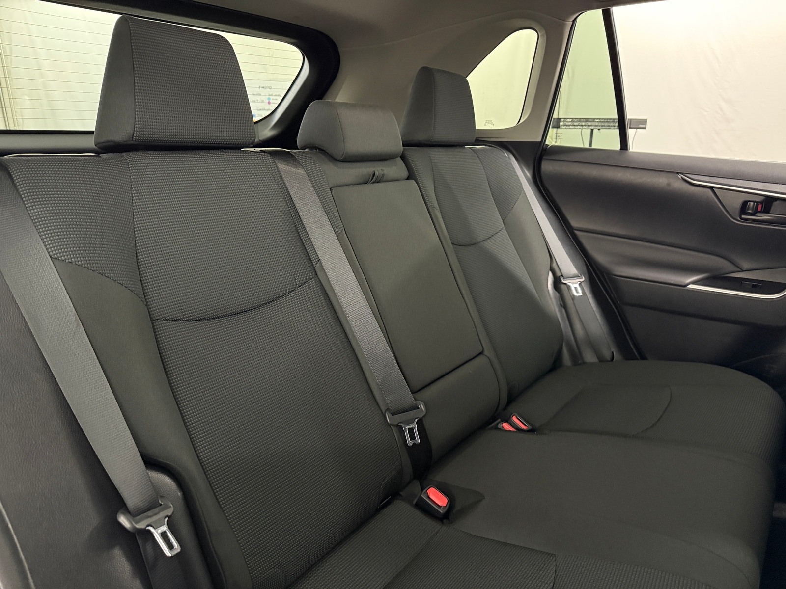 Thumbnail: 2022 Toyota RAV4 - 6