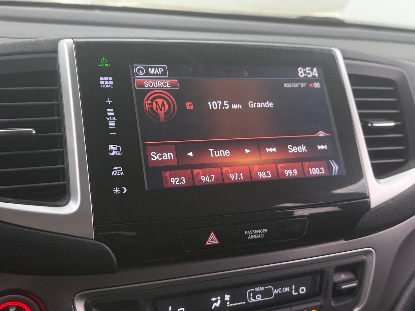 Thumbnail: 2016 Honda Pilot - 3