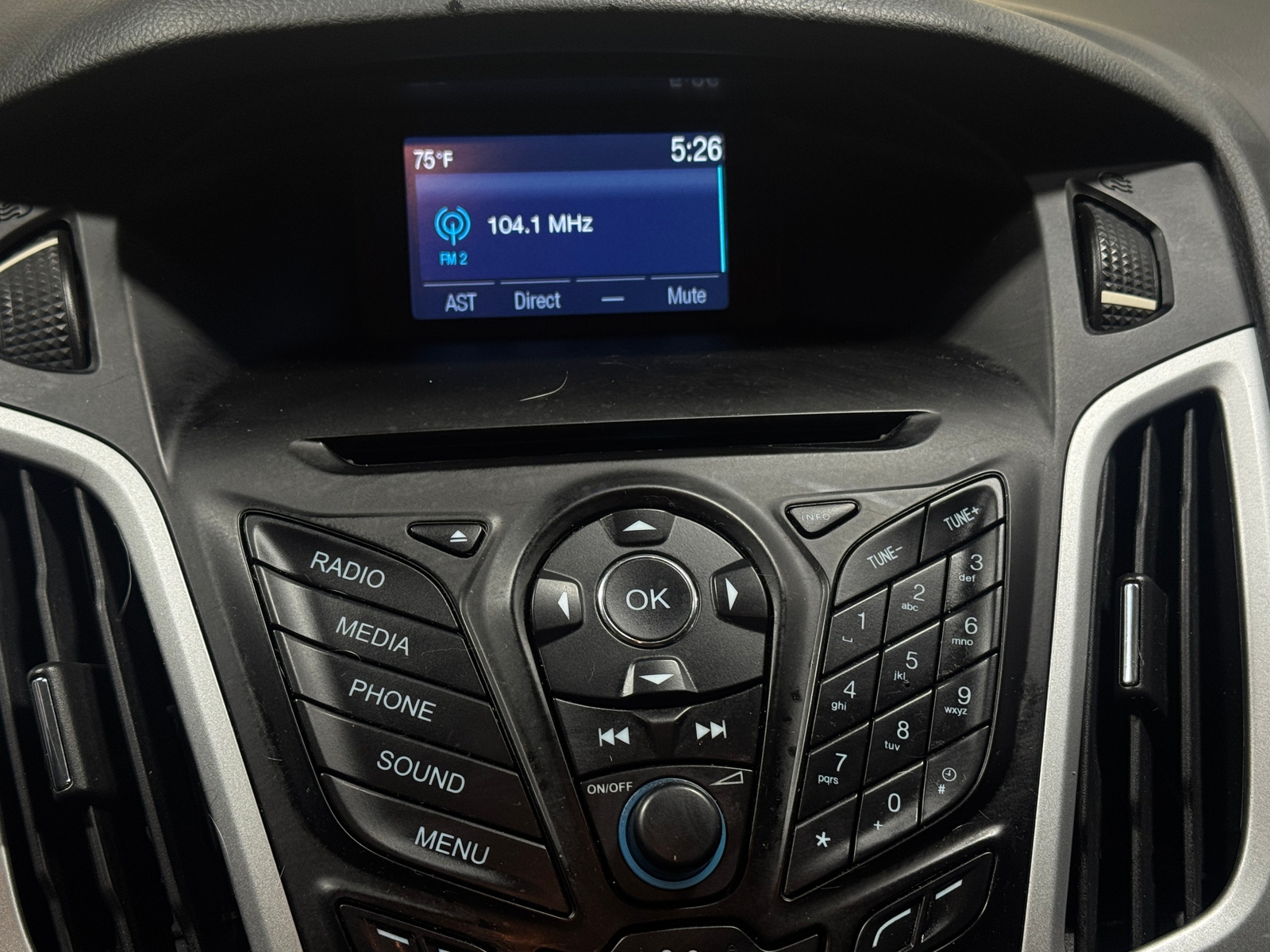 Thumbnail: 2014 Ford Focus - 4