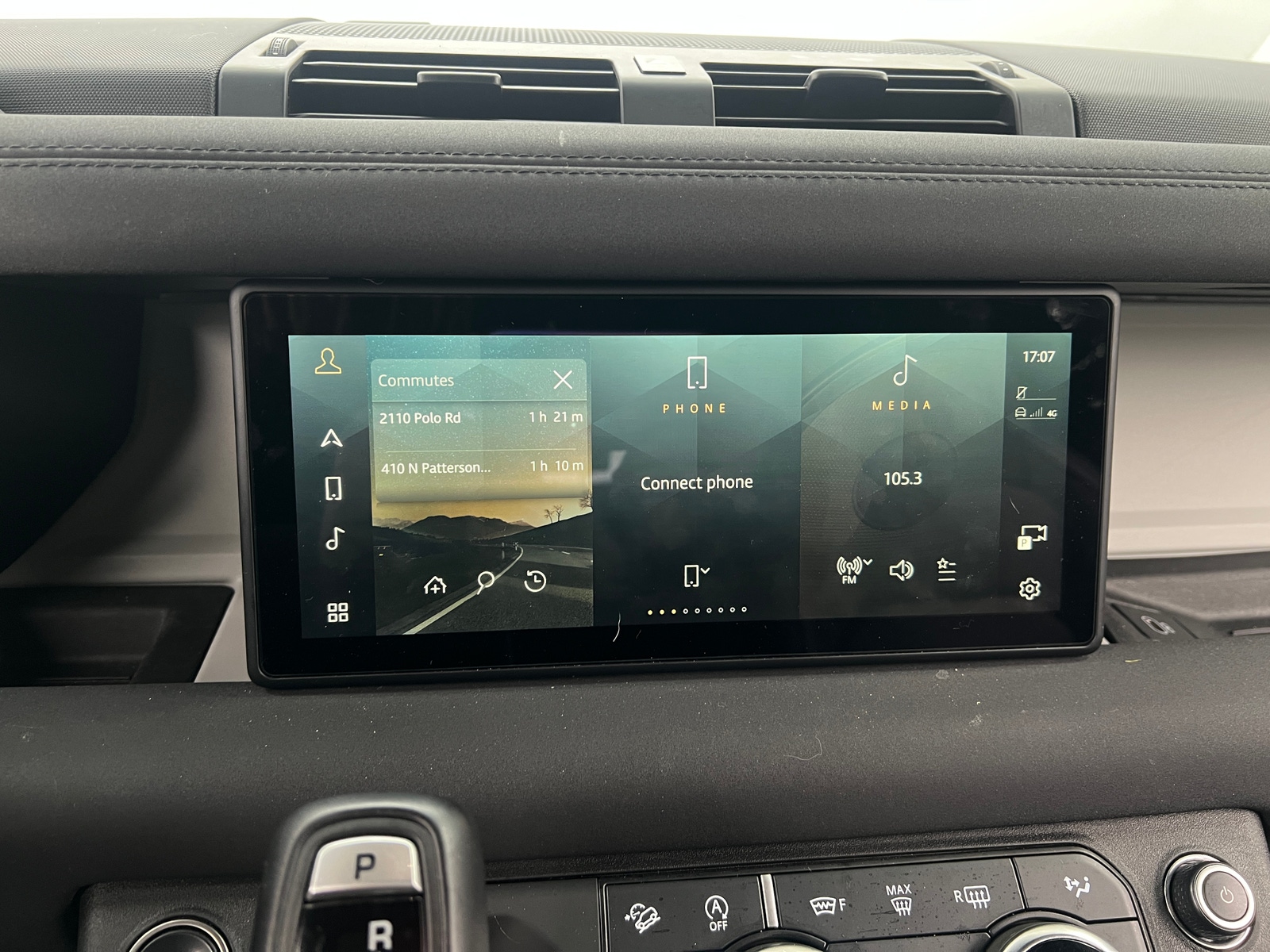 Thumbnail: 2023 Land Rover Defender - 3