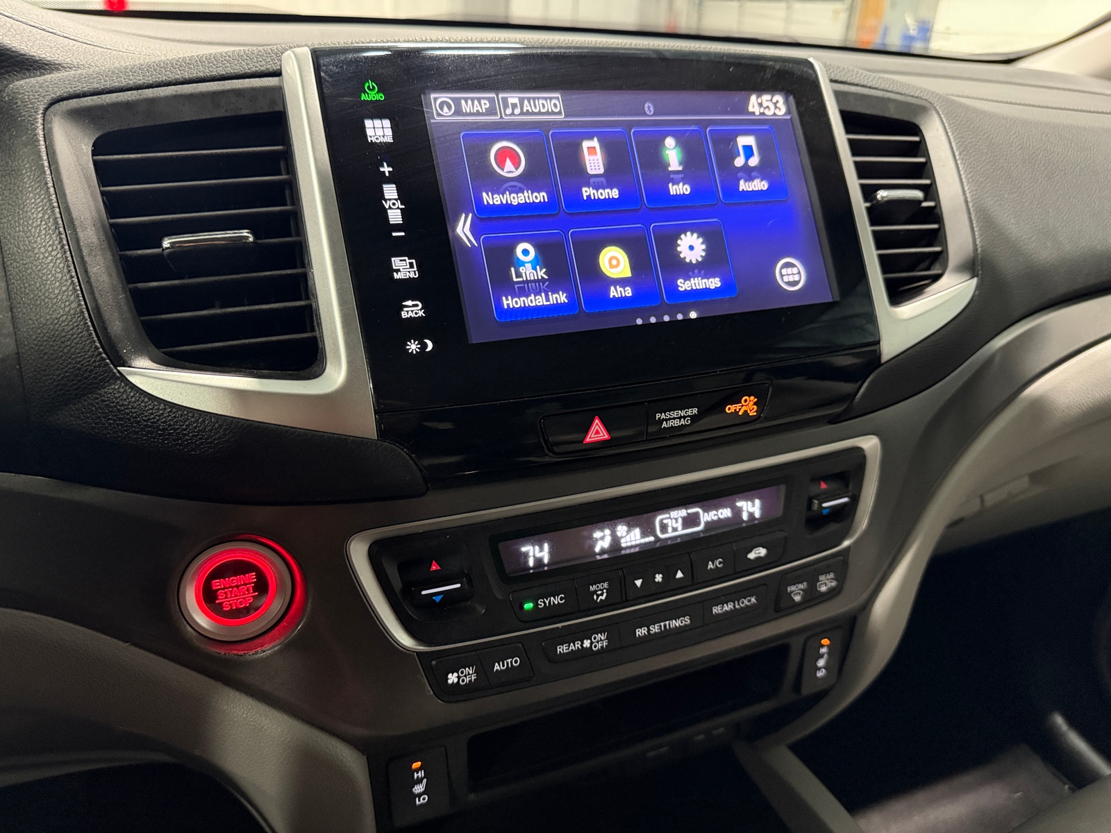 Thumbnail: 2016 Honda Pilot - 3