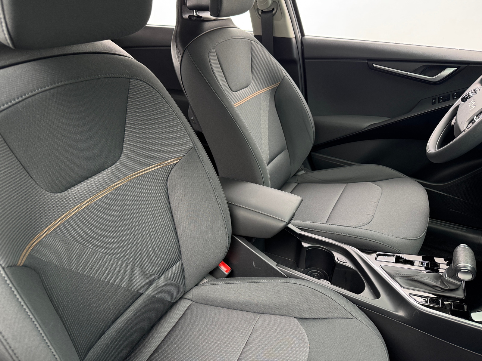 Thumbnail: 2024 Kia Niro - 2