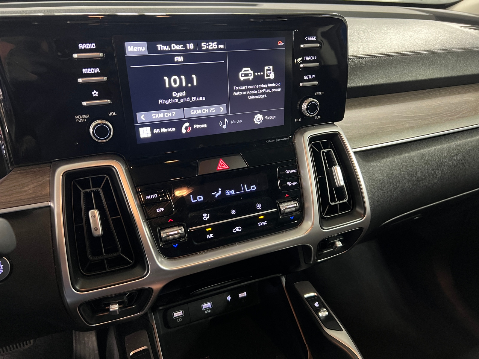 Thumbnail: 2021 Kia Sorento - 3