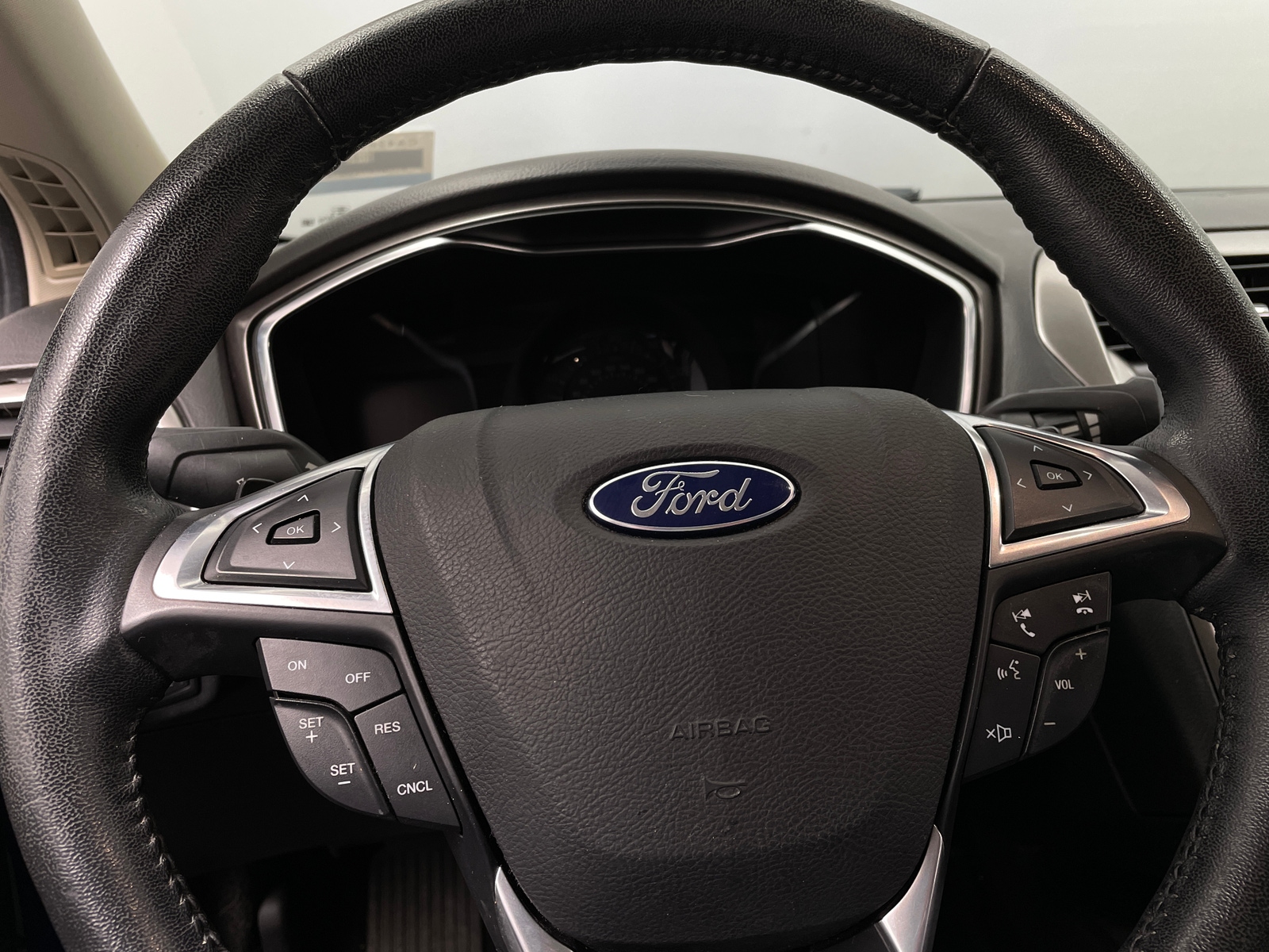 Thumbnail: 2017 Ford Fusion - 5