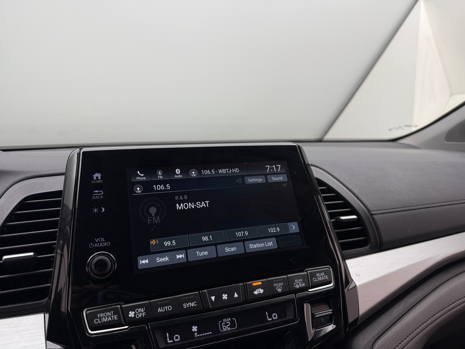 Thumbnail: 2019 Honda Odyssey - 3