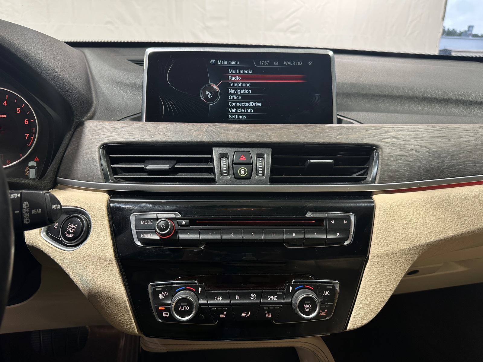 Thumbnail: 2017 BMW X1 - 3