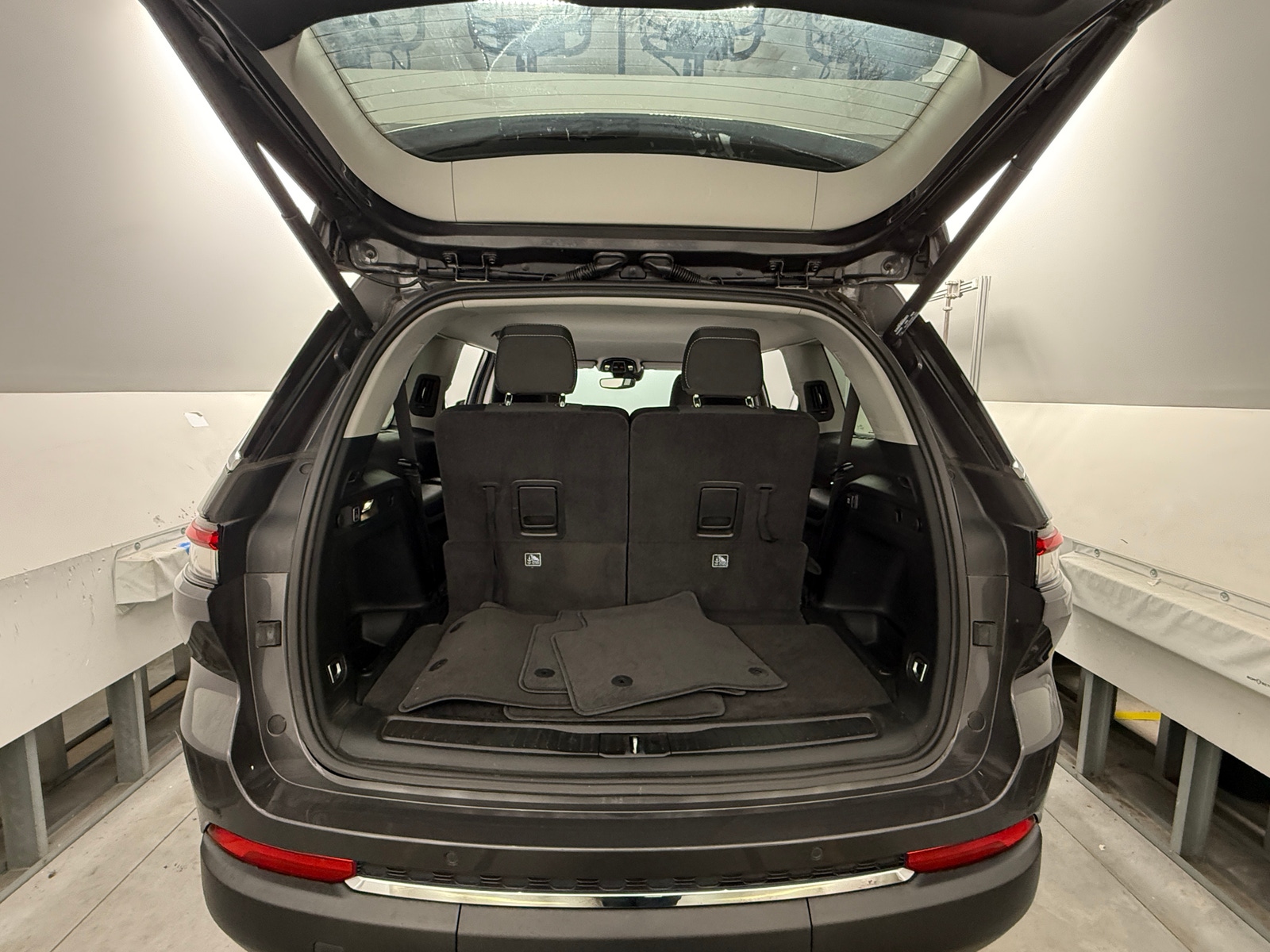 Thumbnail: 2021 Jeep Grand Cherokee L - 7