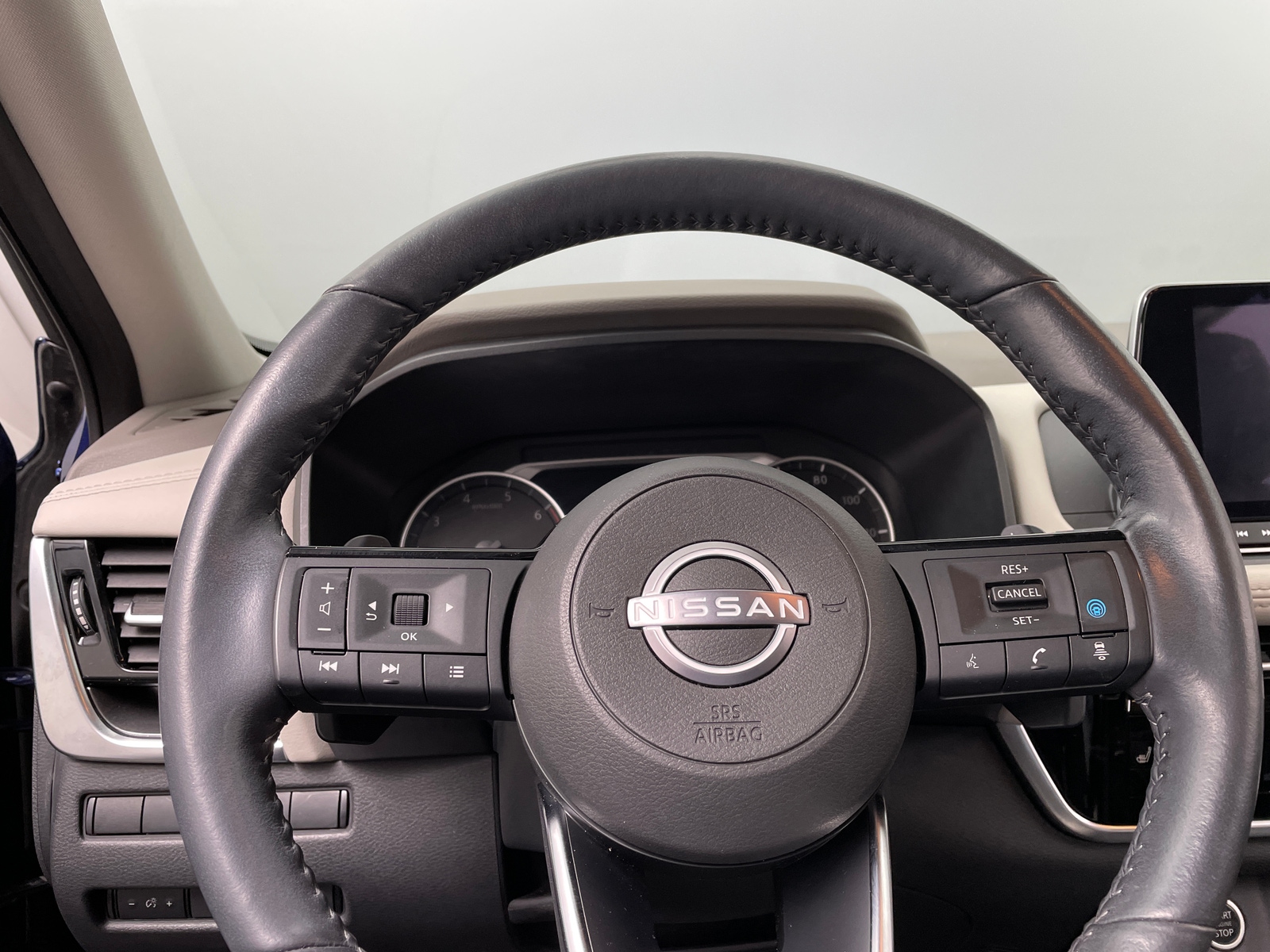 Thumbnail: 2023 Nissan Rogue - 5