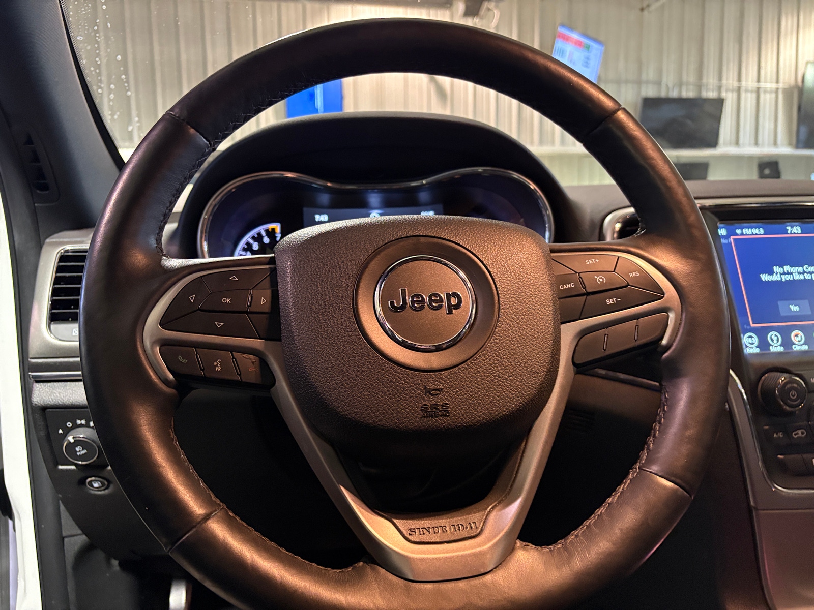 Thumbnail: 2018 Jeep Grand Cherokee - 4