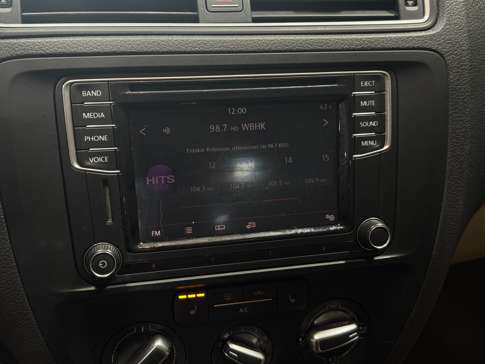 Thumbnail: 2016 Volkswagen Jetta - 4