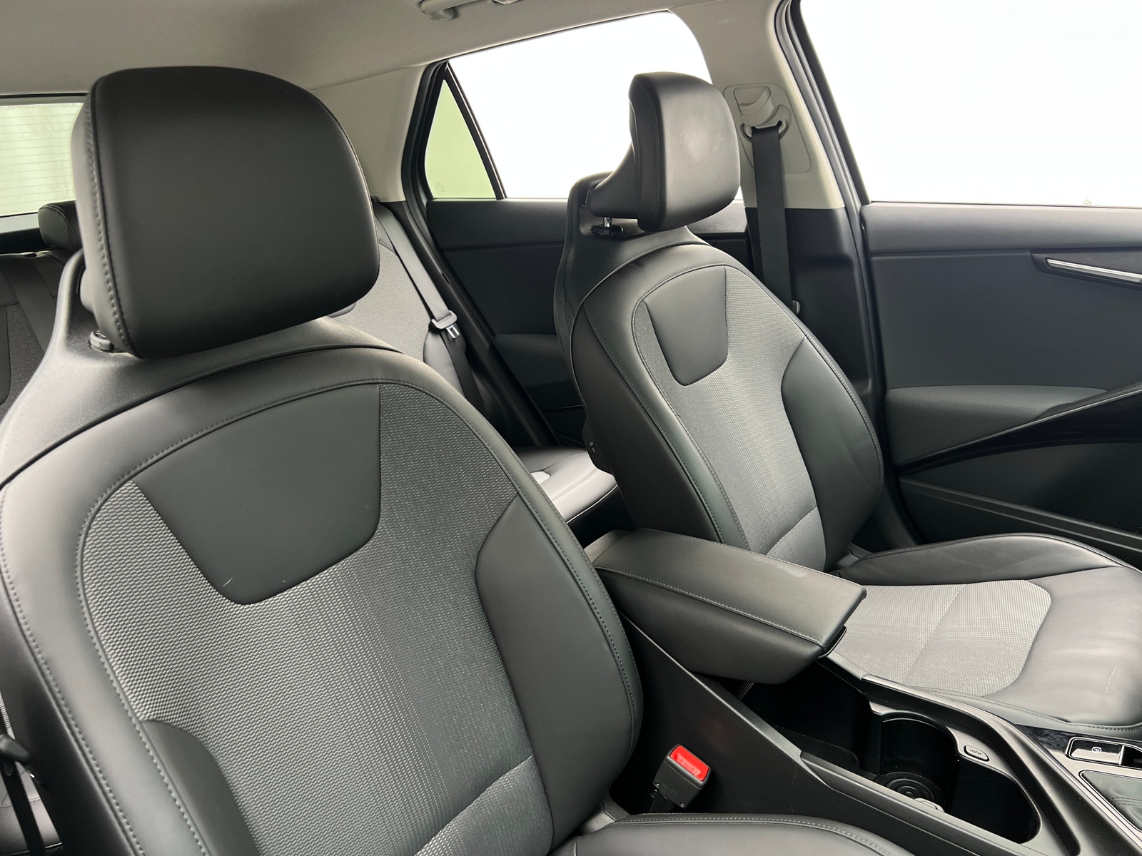 Thumbnail: 2023 Kia Niro - 2