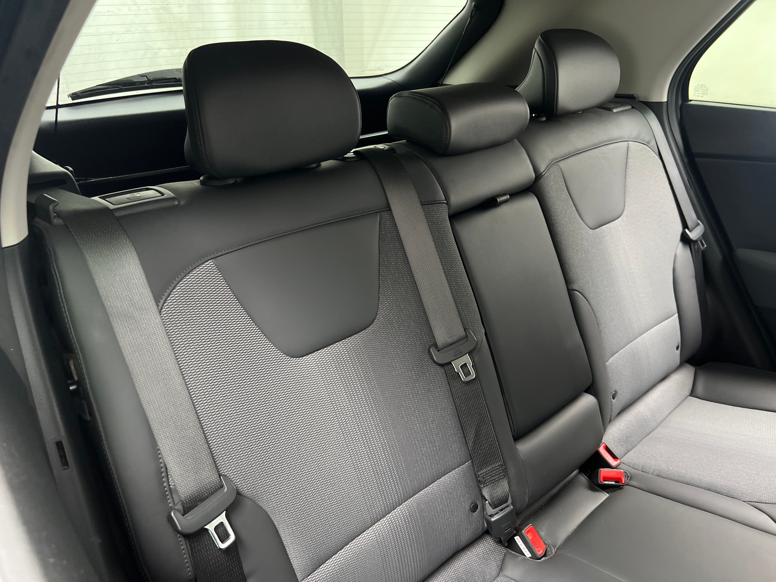 Thumbnail: 2023 Kia Niro - 6