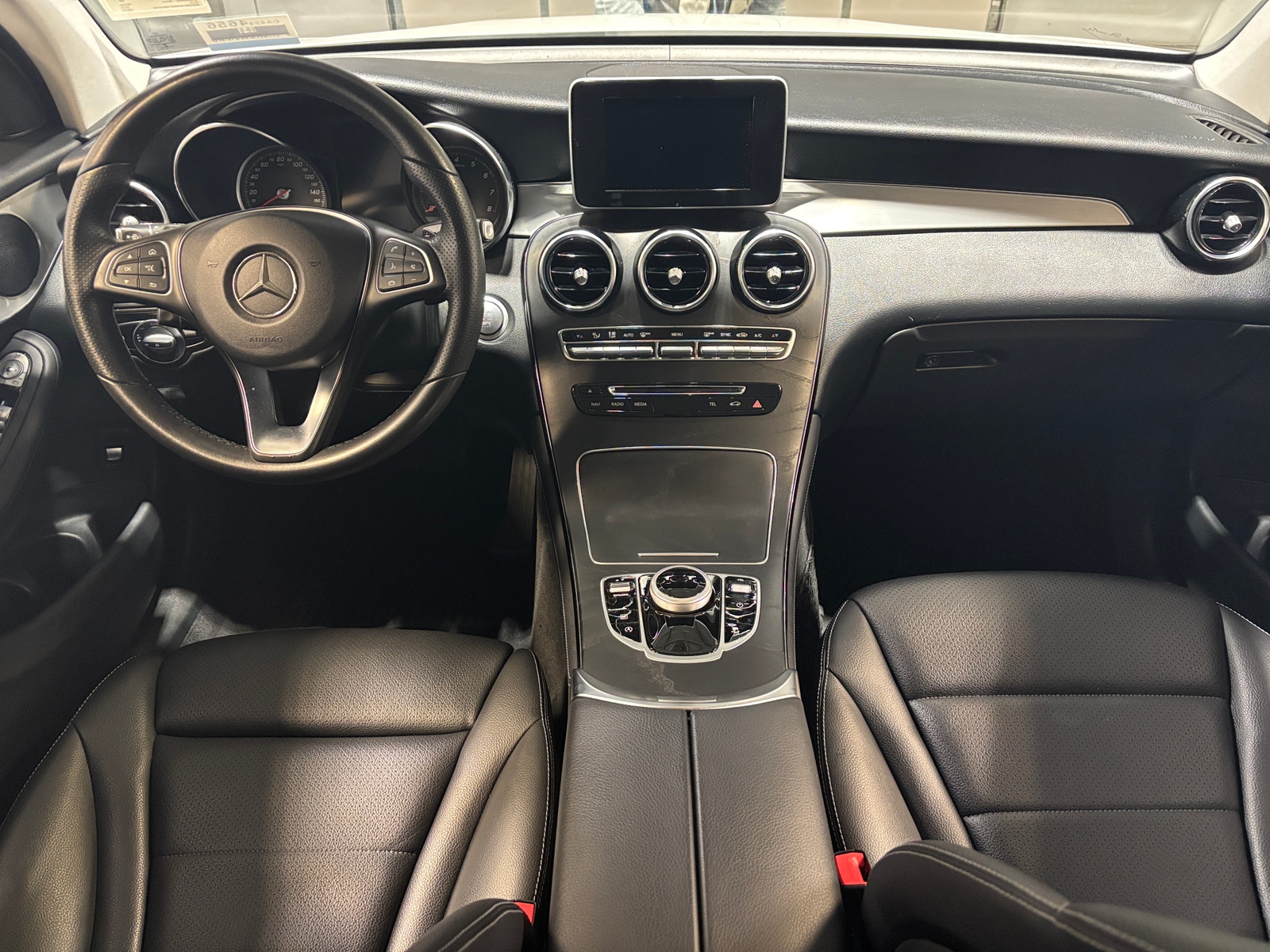 Thumbnail: 2019 Mercedes-Benz GLC - 3